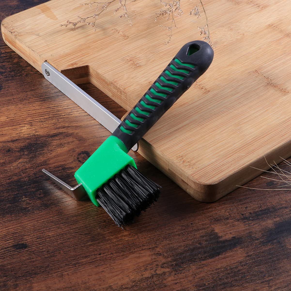 Totority Soft Grip Hoof Pick & Brush - Deluxe Horse Grooming Tool for Cleaning & Maintenance | Portable Hoof Cleaner for Horses | Perfect for Stable, Trail Riding & Show Preparation