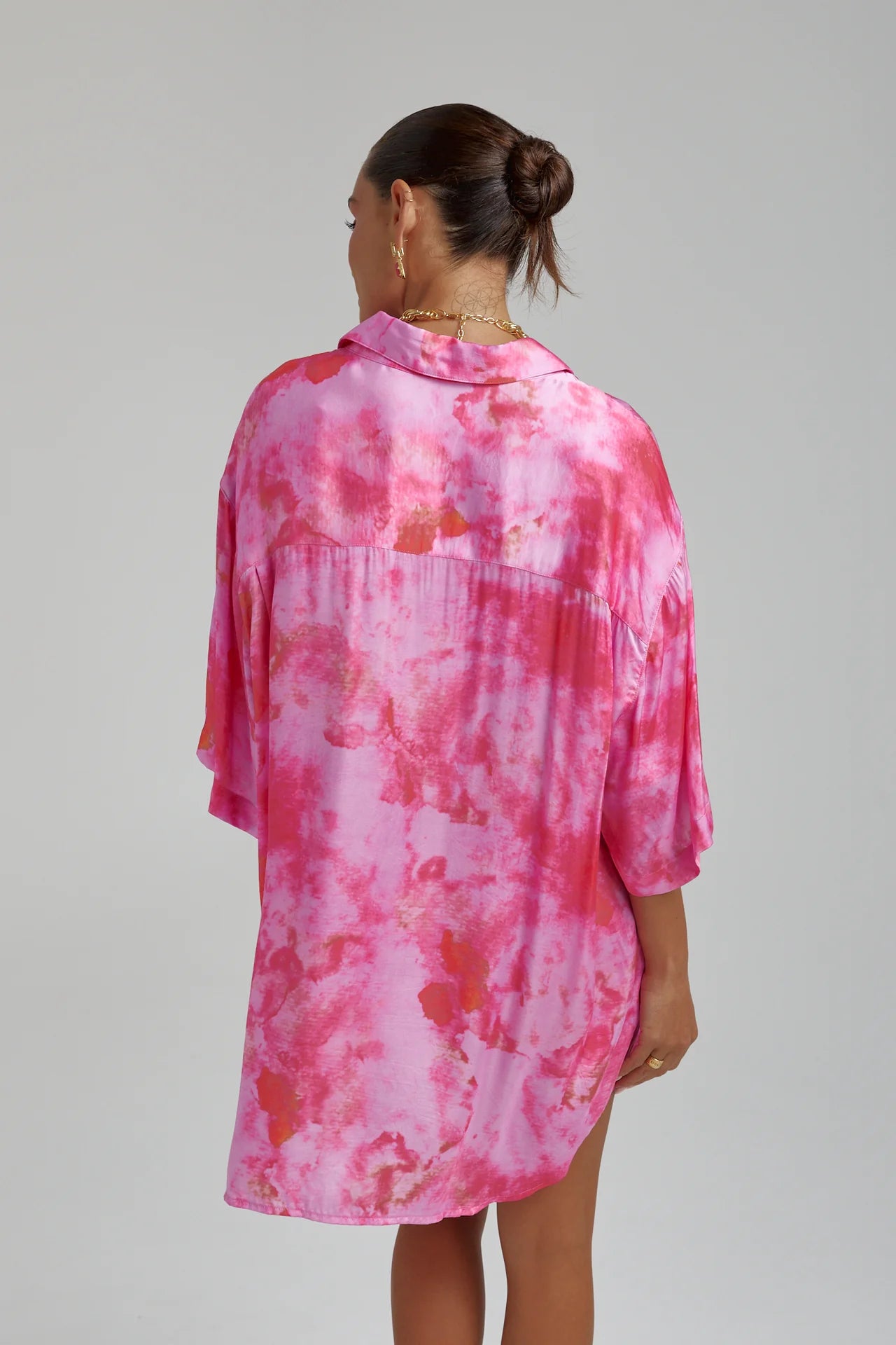 Stylish Big Shirt with Hibiscus Print - Comfortable Oversized Blouse for Women - Perfect for Beach, Vacation, and Summer Outfits