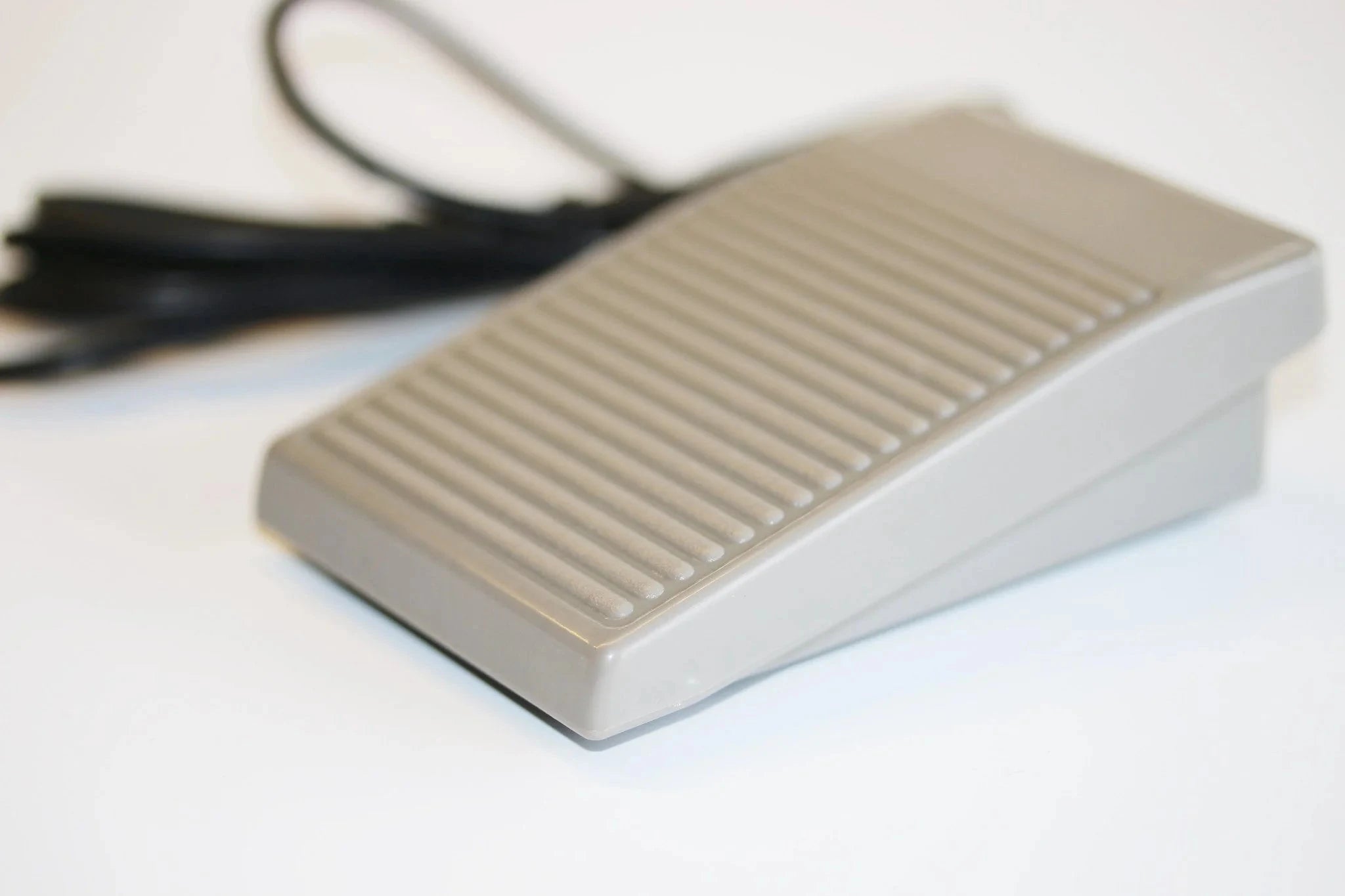 Saeyang SFP 27 Foot Pedal - Heavy Duty Foot Switch for Industrial Sewing Machines & Equipment - Perfect for Tailoring, Upholstery & Manufacturing Workshops