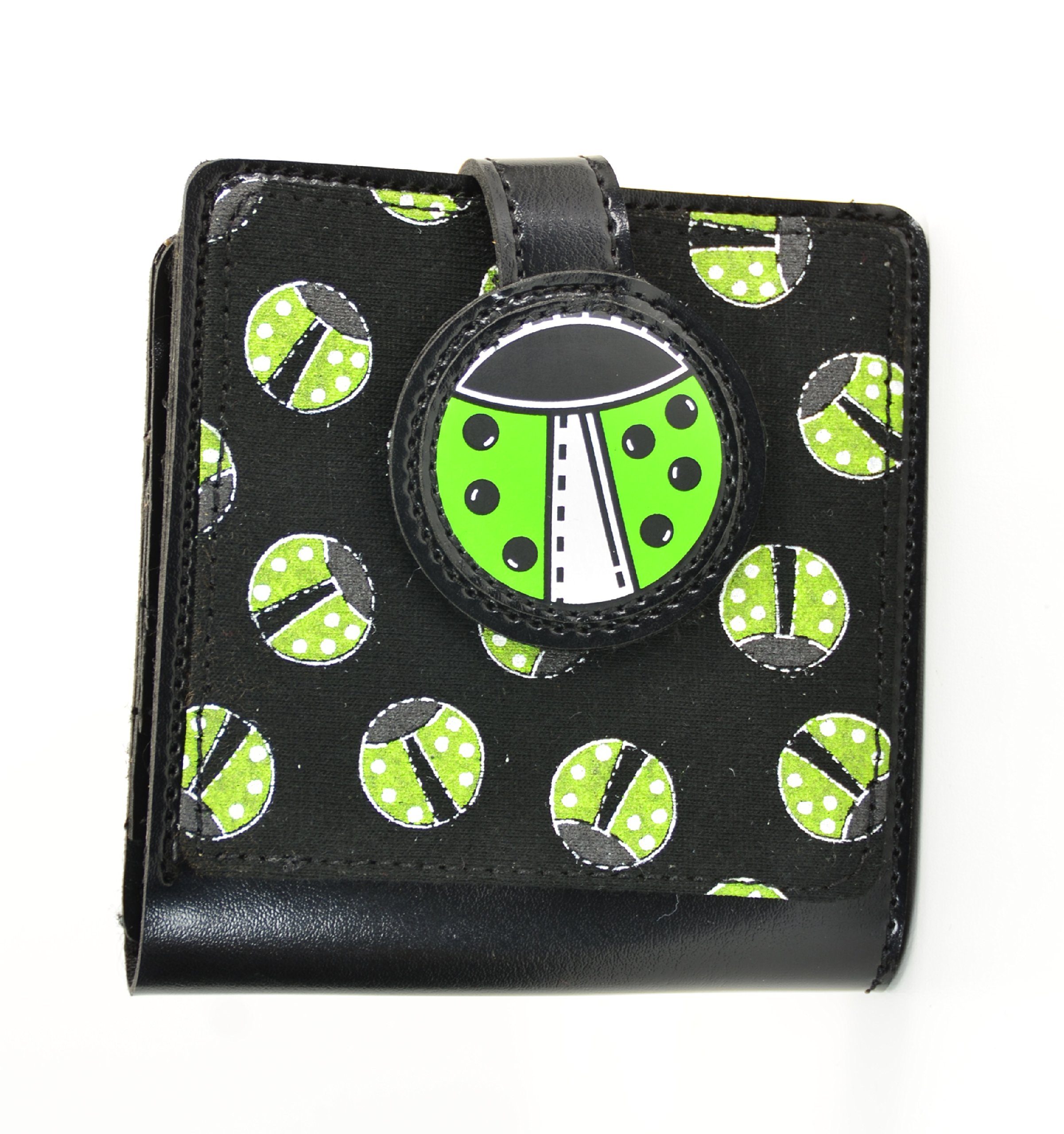 Gothic Lady Bug Bifold Wallet for Women - Punk Rockabilly Style Skater Wallet - Perfect for Concerts, Skateboarding & Everyday Use