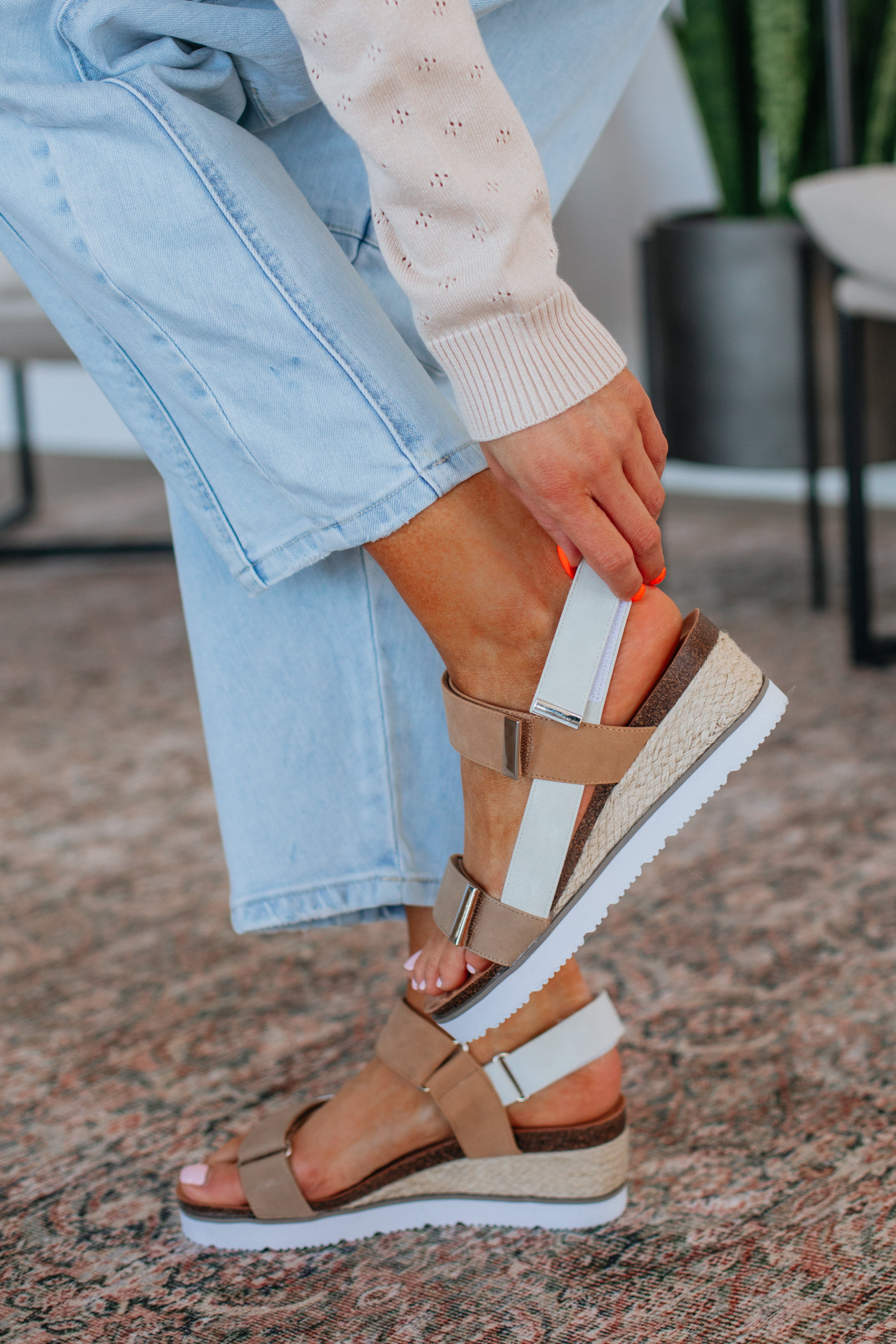 Comfortable Effortless Approach Sandals in Tan Mix - Perfect for Beach, Travel & Casual Wear