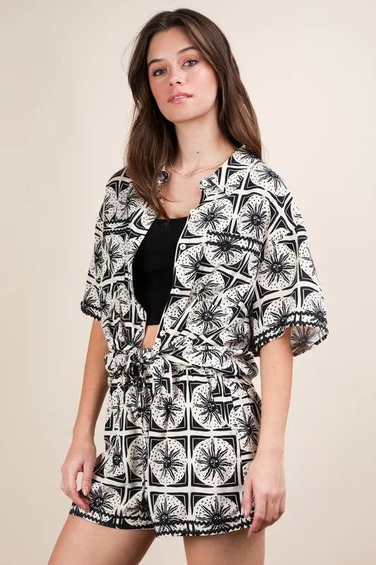 Plus Size Tropical Printed Shirt & Shorts Set for Women - Floral Vacation Outfit - Beachwear, Summer Party, Cruise Wear, Resort Fashion