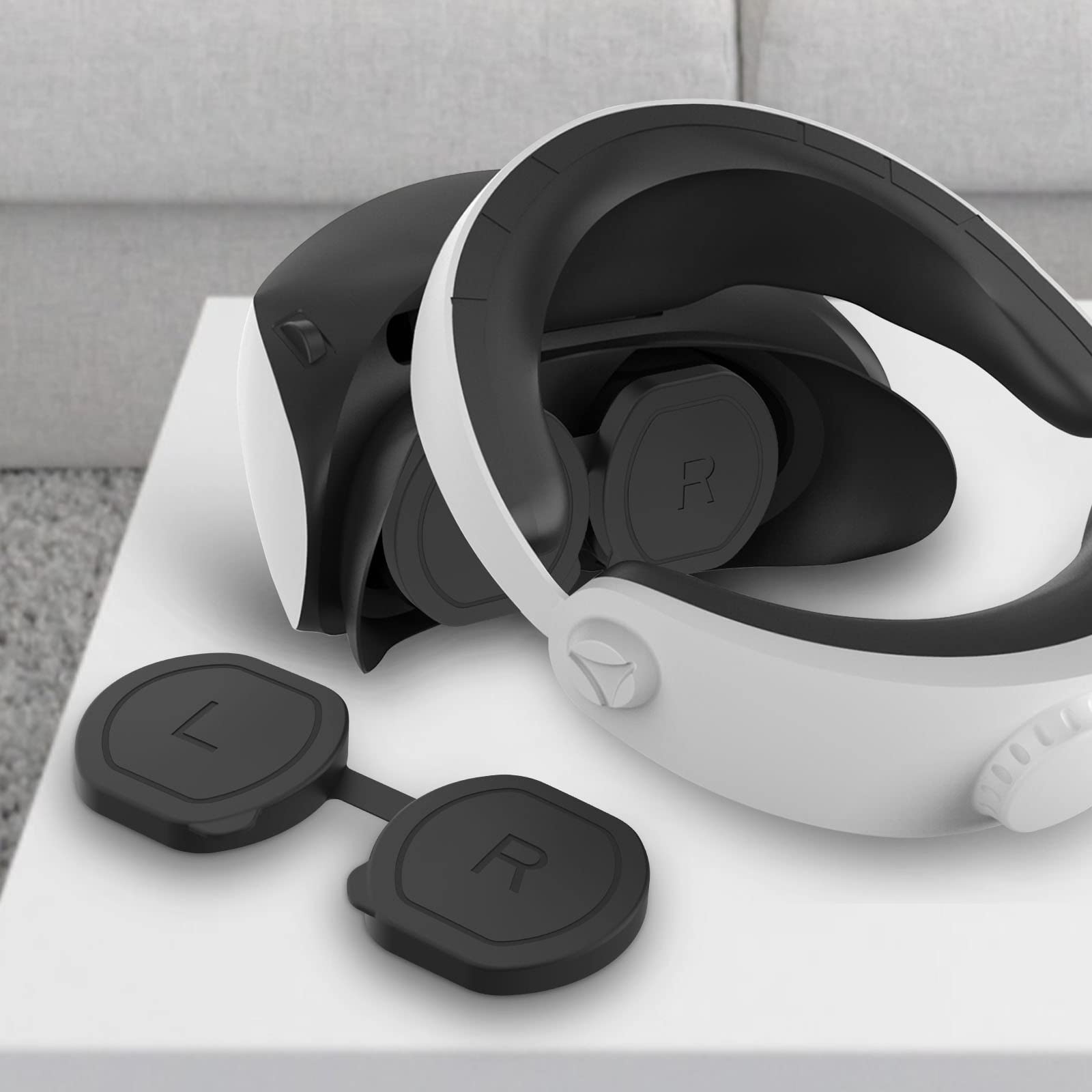 Sony PS VR2 Lens Cover - Silicone Anti-Scratch Protective Pad Accessories for Playstation VR2 Headset (Black) | Perfect for Gaming, VR Experiences & Lens Protection