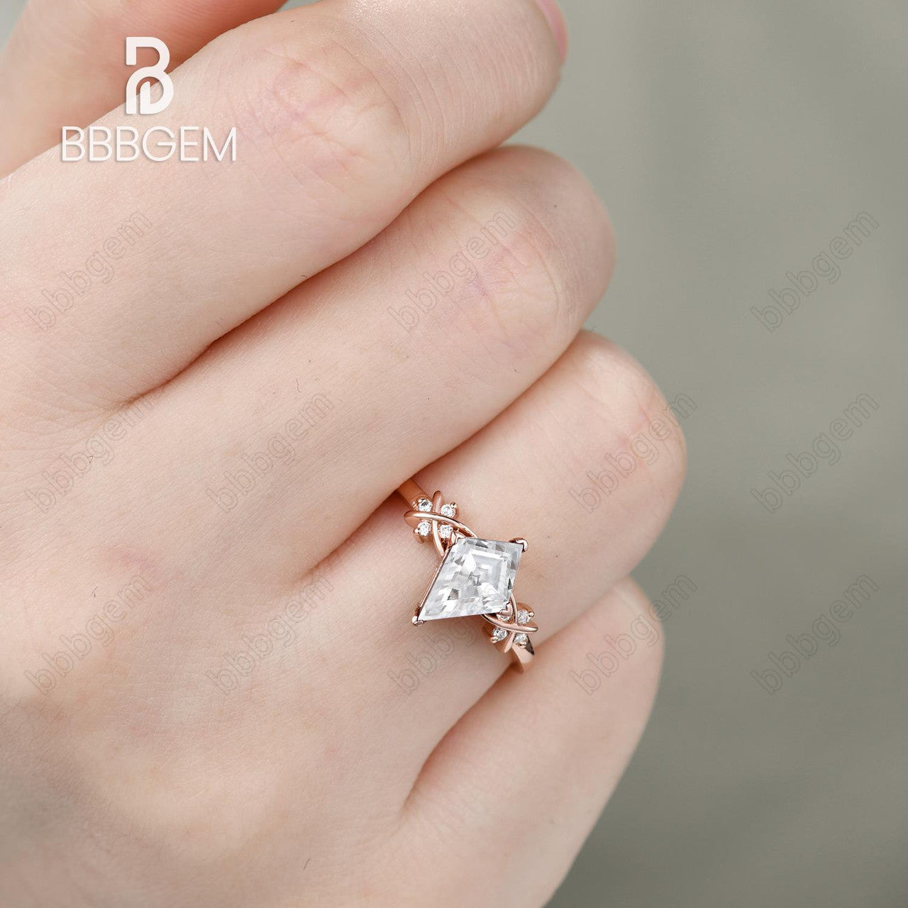 18K Rose Gold Kite Moissanite & Diamond Engagement Ring - 4 Prong Vintage Inspired Women's Promise Ring for Wedding, Proposal & Anniversary Gifts