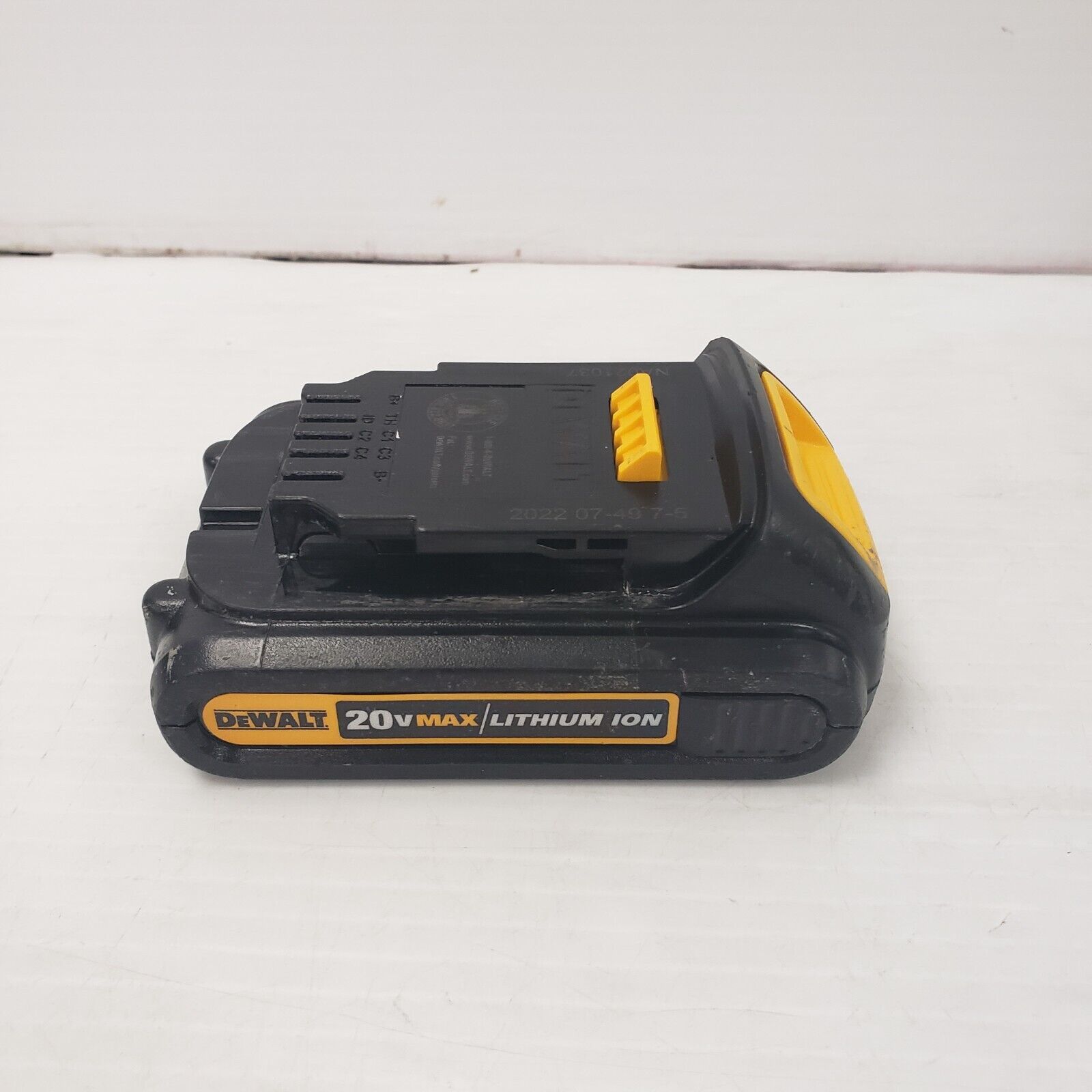 DEWALT DCD708 20V MAX Cordless Drill/Driver Kit with 2 Batteries - Compact & Lightweight for DIY Projects, Home Repairs, and Professional Construction Work