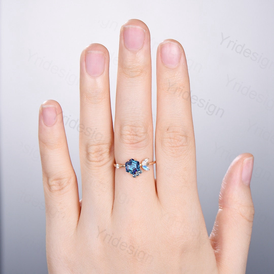 Vintage Marquise Moonstone & Alexandrite Hexagon Engagement Ring - Art Deco Silver & Gold Moissanite Bridal Ring for Women - Perfect for Weddings, Anniversaries & Special Occasions