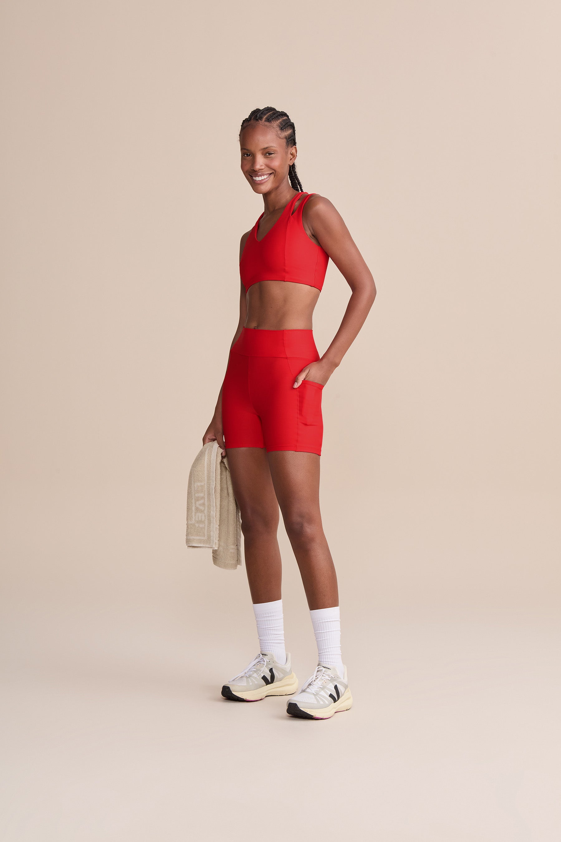High-Waisted Cut Out Clash Sports Bra for Women - Breathable Workout Top for Running, Yoga & Gym - Trendy Fitness Apparel