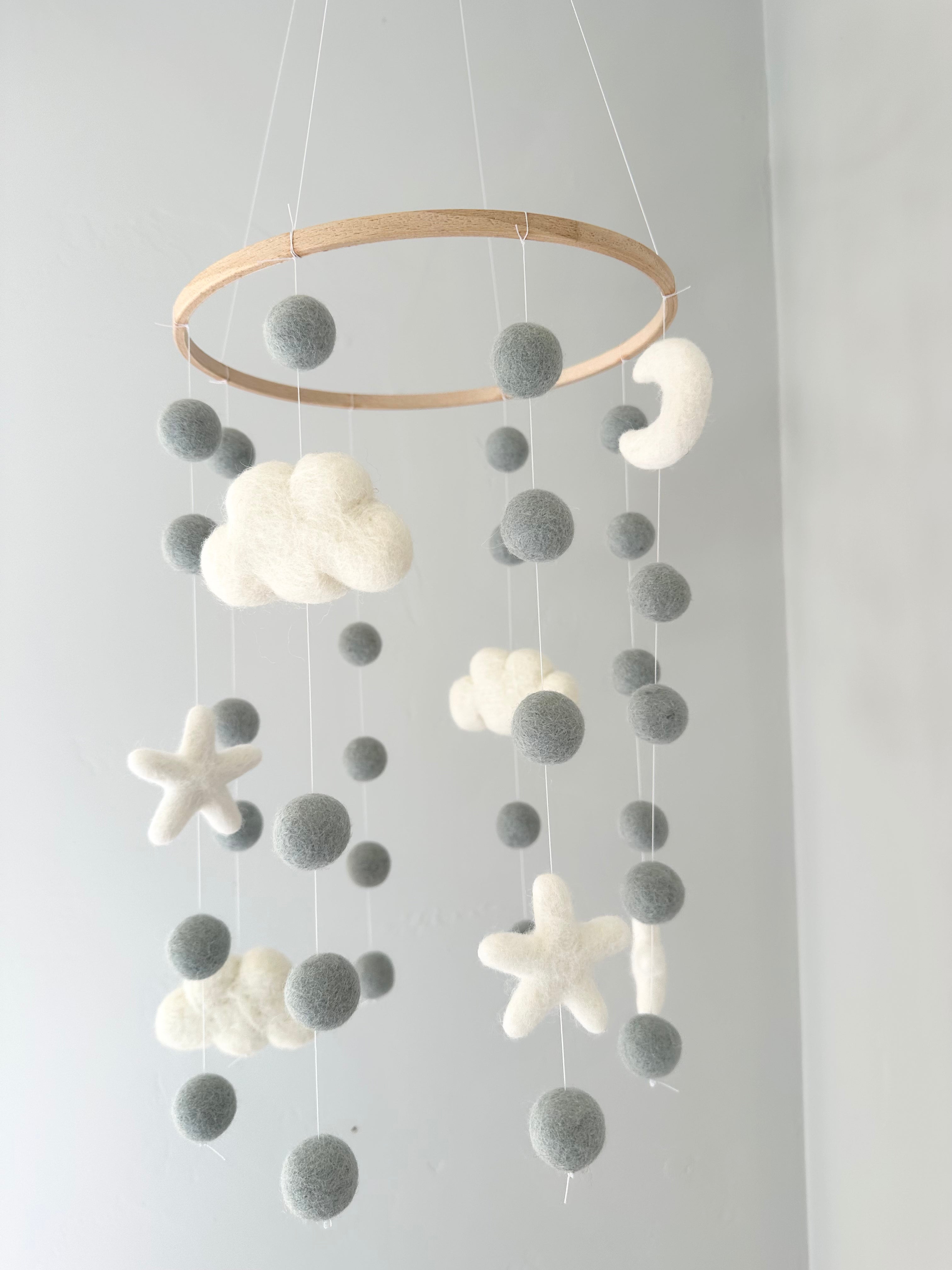 Cloudy White Sky Ceiling Mobile - Baby Nursery Decor, Soothing Sensory Toy for Newborns & Toddlers - Perfect for Bedrooms, Daycares & Playrooms