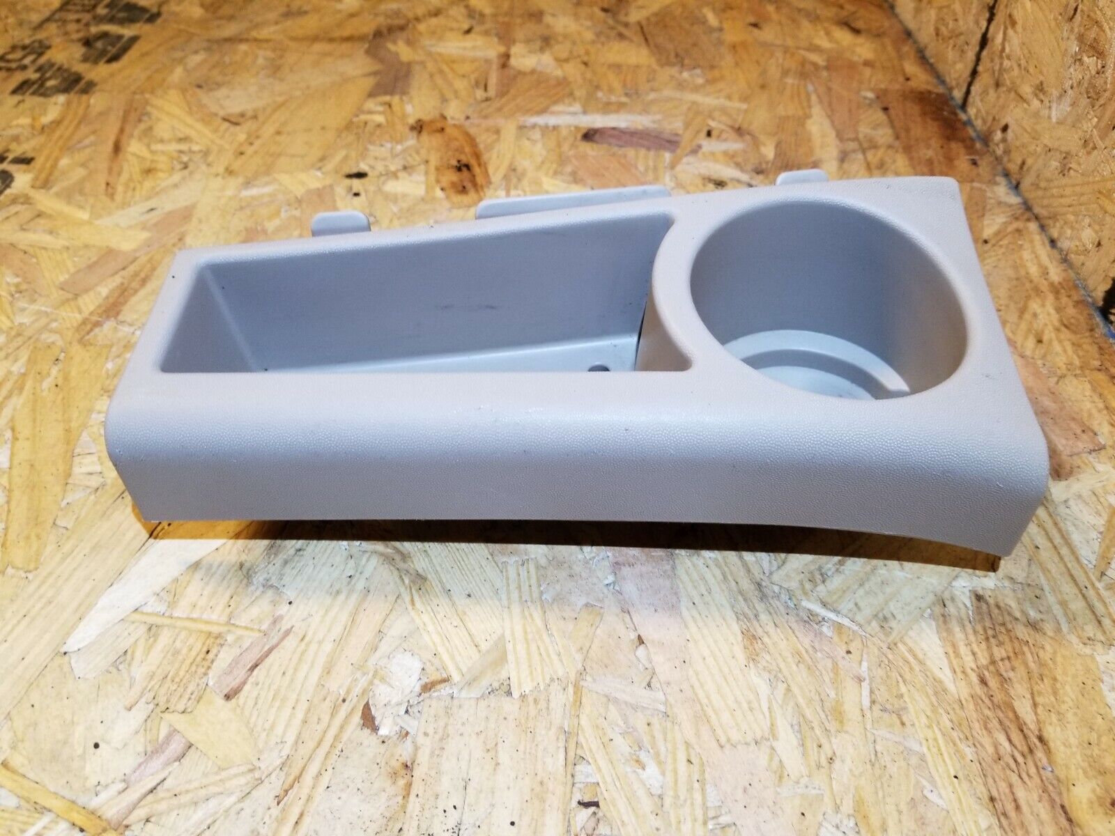 2005-2009 Cadillac SRX OEM Left Rear Driver Side Cup Holder Replacement - Perfect for Road Trips & Daily Commutes