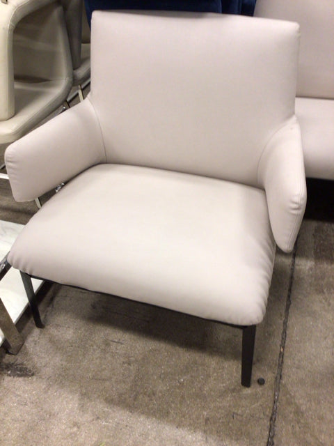 Arflex Low Profile Hug Armchair - Modern Lounge Chair for Living Room, Bedroom & Office - Comfortable Upholstered Accent Chair for Relaxing & Reading