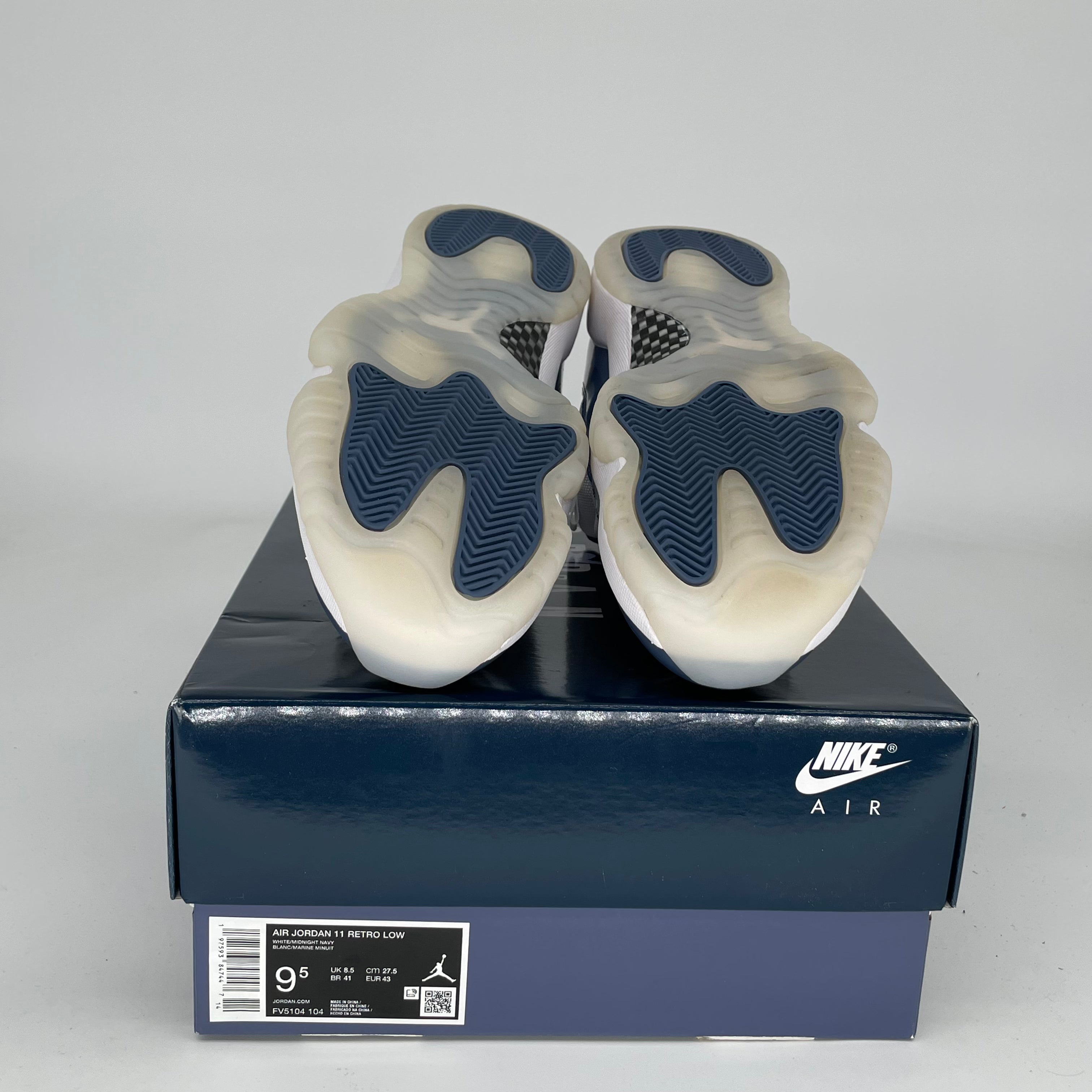 **Air Jordan 11 Low Diffused Blue Men's Basketball Shoes - Size 9.5 (FV5104-104) | Retro Sneakers for Casual Wear & Street Style**