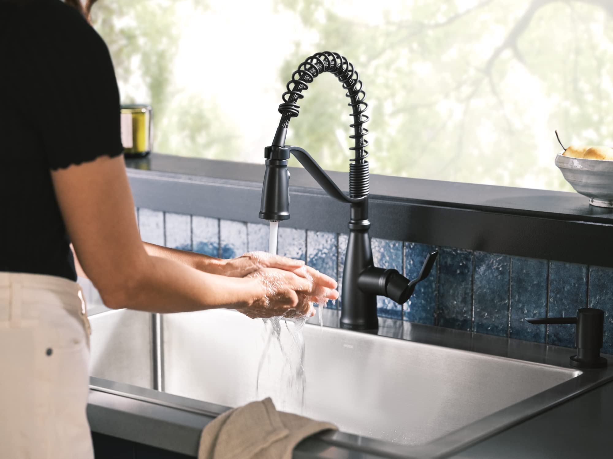 Moen Nolia Matte Black Single Hole Kitchen Faucet with Pull Down Sprayer & Soap Dispenser - 1-Handle Pre-Rinse Spring Design (Model 87886BL) for Modern Farmhouse & Commercial Kitchens