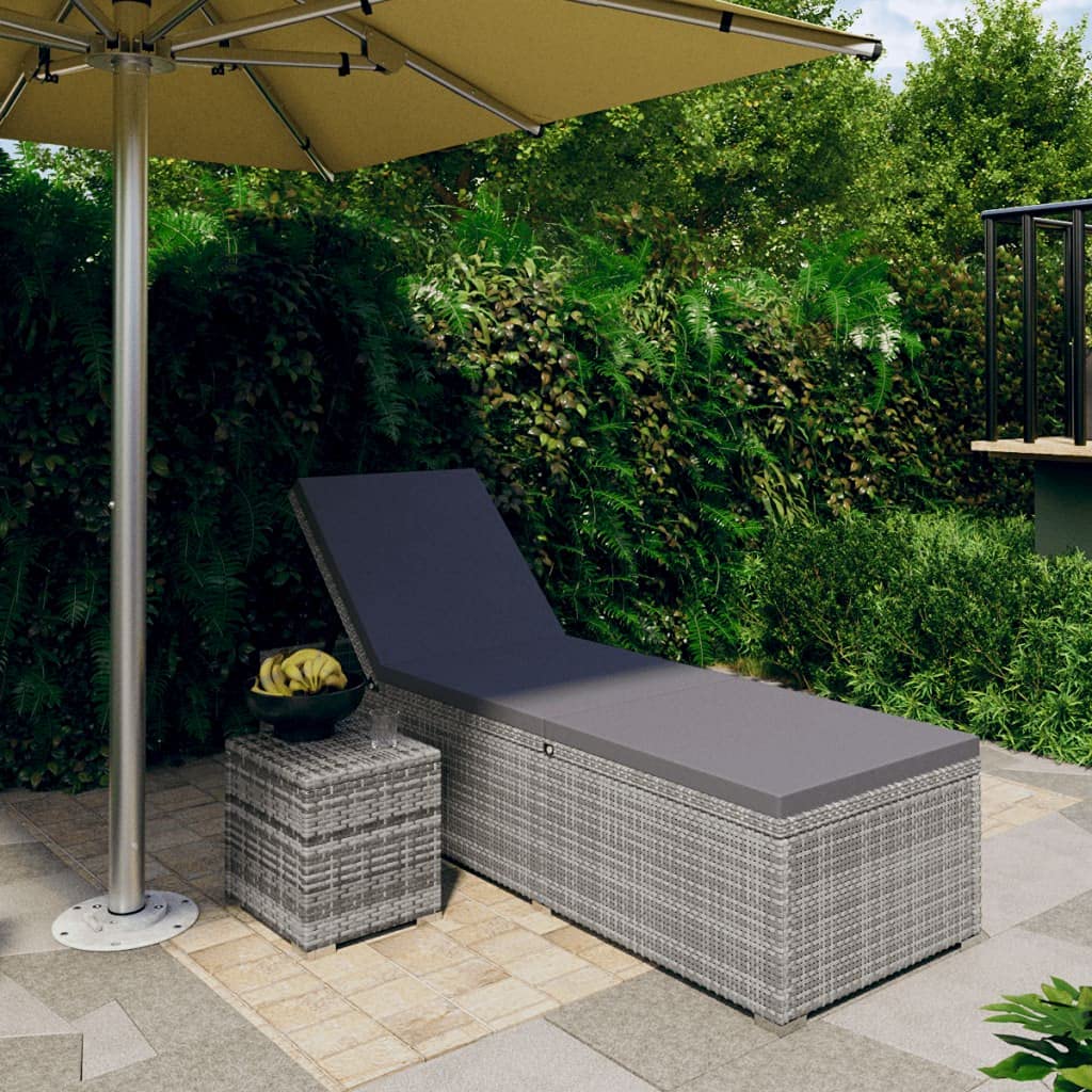 Gray Poly Rattan Coffee Table with Cushion - Modern End Table & Side Table for Living Room, Patio, or Sun Lounge - Perfect Cocktail & Tea Table for Dining & Leisure