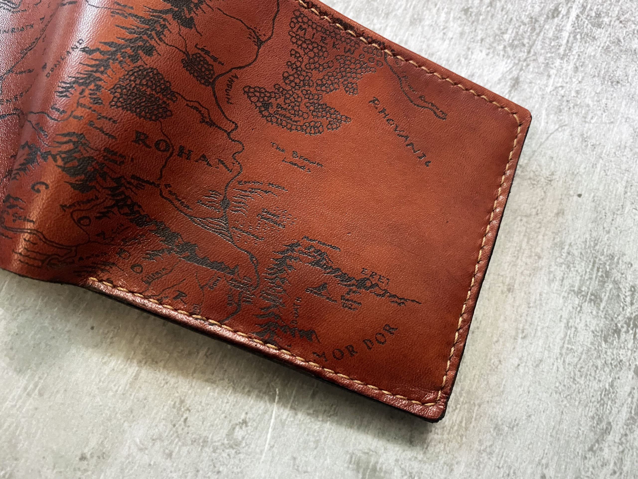 Vintage Ancient Map Leather Wallet - Bifold Middle Earth Map Design - Unique Art Gift for Men, Dad, Husband, Boyfriend - Perfect for Travel, Adventure & Fantasy Enthusiasts