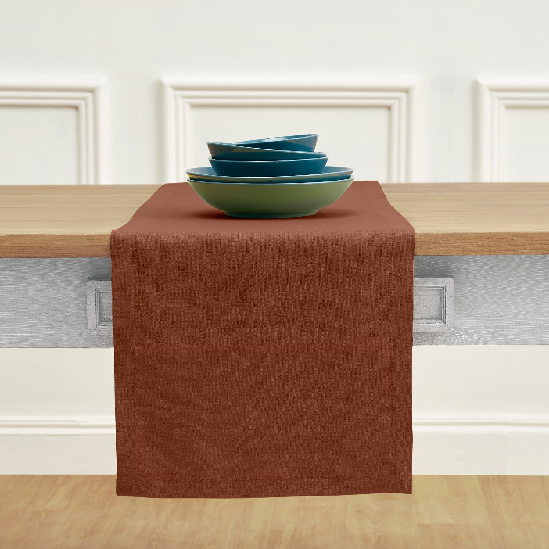Elegant Diana Medium Weight Table Runner - Perfect for Dining Tables, Weddings, and Holiday Decor