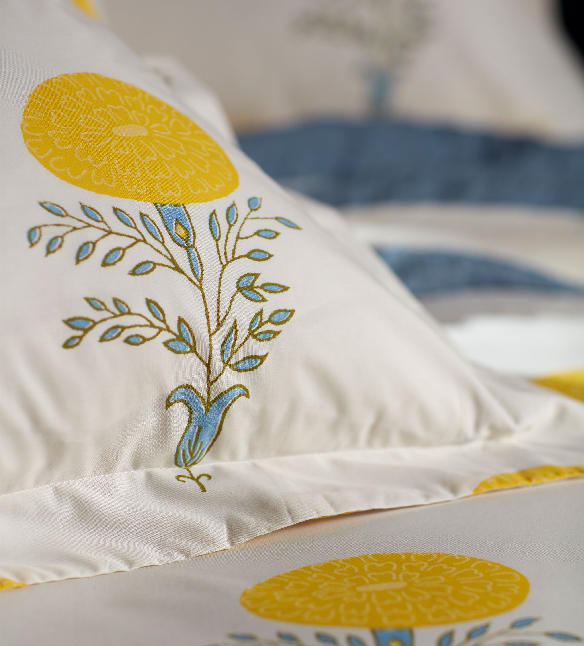 Molly Mahon Marigold 100% Cotton Oxford Pillowcase - Soft & Breathable Bedding for Home Decor, Guest Room & Luxury Hotels (Set of 2)