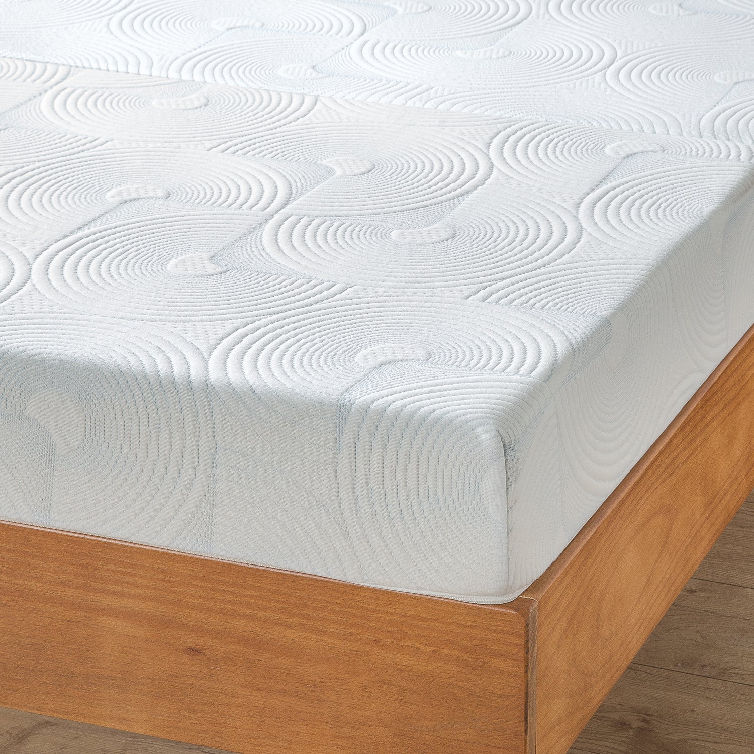 Zinus 5 Inch Tri-Fold Cooling Gel Memory Foam Mattress - Queen Size, Pressure Relief & Breathable for Guest Beds, Camping & Small Spaces