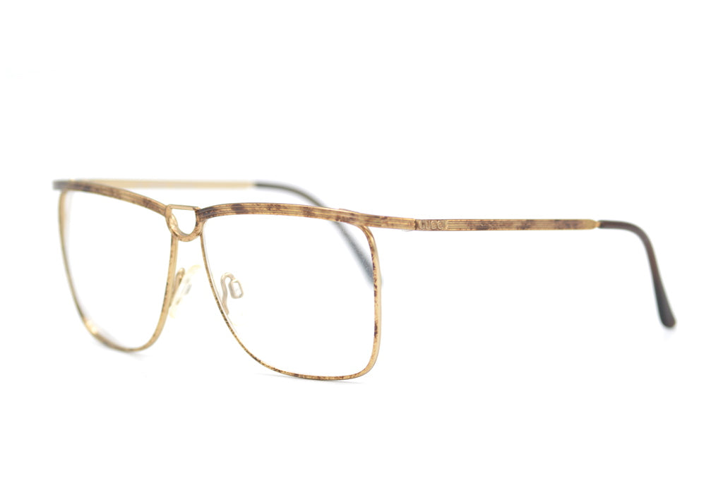 Original Title: Gucci 2204 24E   Optimized Title: **Gucci 2204 24E Sunglasses - Luxury Designer Shades for Men & Women - UV Protection & Fashion Statement - Perfect for Outdoor, Travel & Everyday Wear**