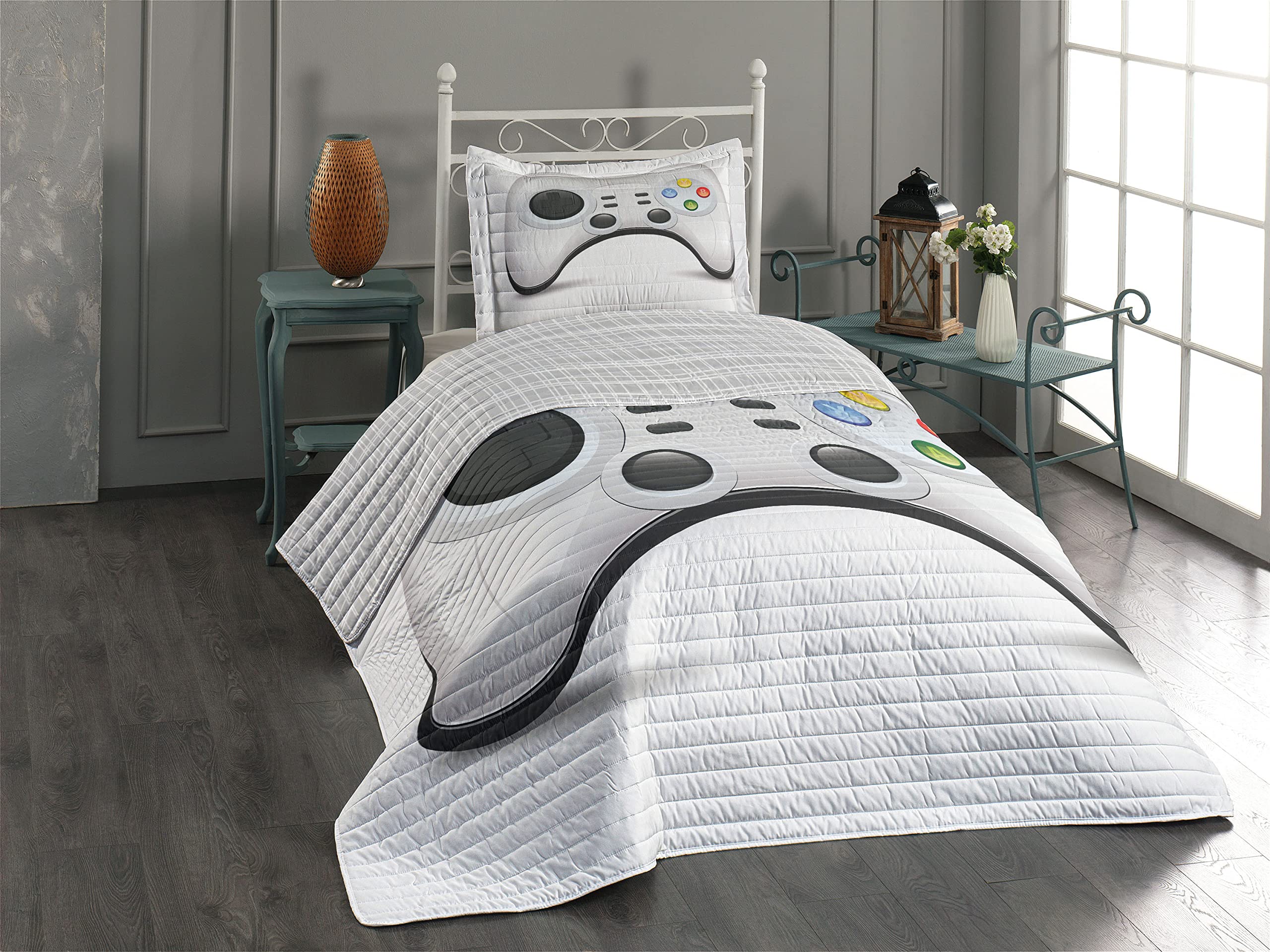 Ambesonne Reversible Gamer Bedspread Set - Modern Gamepad Design with Colorful Buttons, Joysticks & D-Pad - Microfiber Comforter & Pillow Shams - Twin Size Charcoal Grey - Perfect for Gaming Rooms & Teen Bedrooms