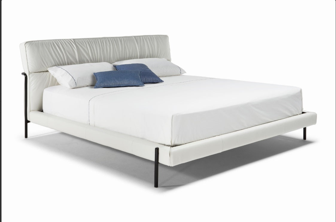 Natuzzi Editions LE06 Genuine Leather Platform Bed - Queen Size, Modern Luxury Bedroom Furniture for Master Suite & Guest Room