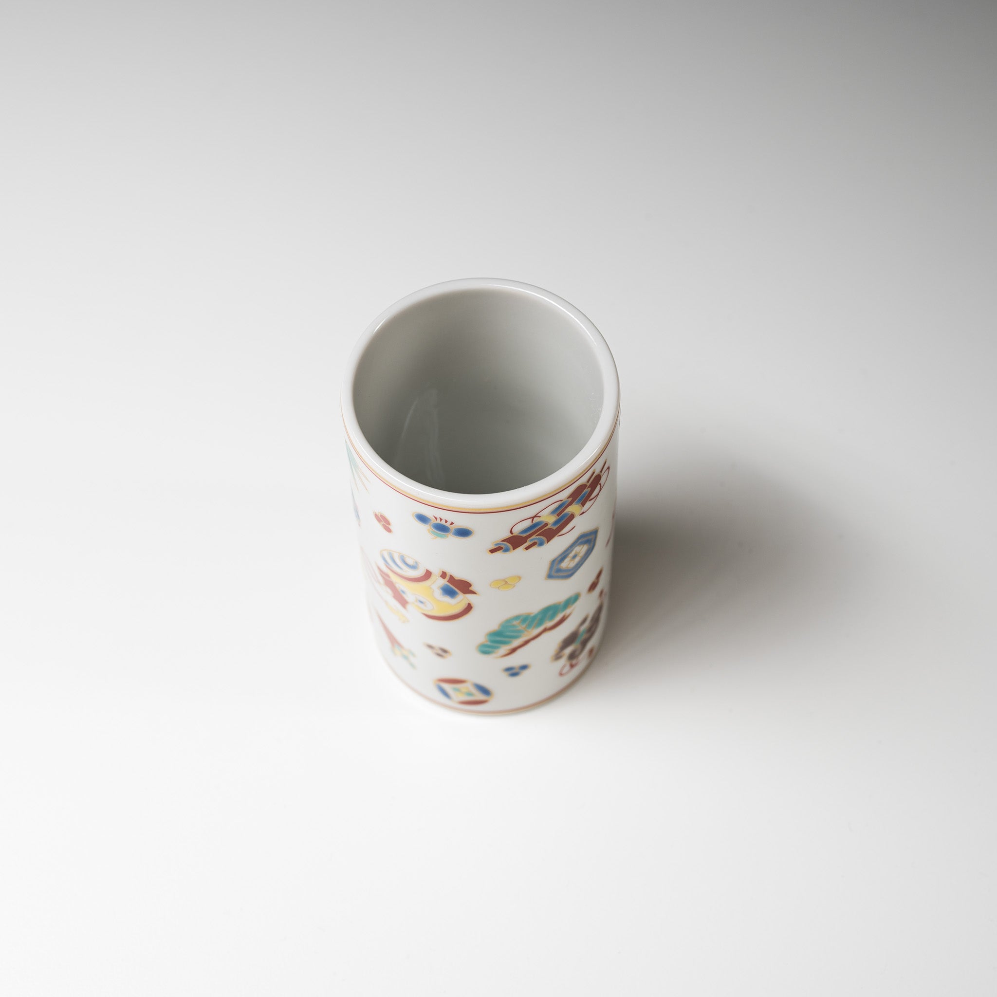 Kutani Ware Japanese Tea Cup & Pen Holder - Traditional Hand-Painted Treasures Design for Home, Office & Gift Use