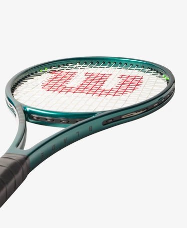 Wilson Blade PRO 98 (18x20) V9 Tennis Racket | Carbon Fiber Construction | Precision Control & Power | Perfect for Competitive Play & Tournament Training