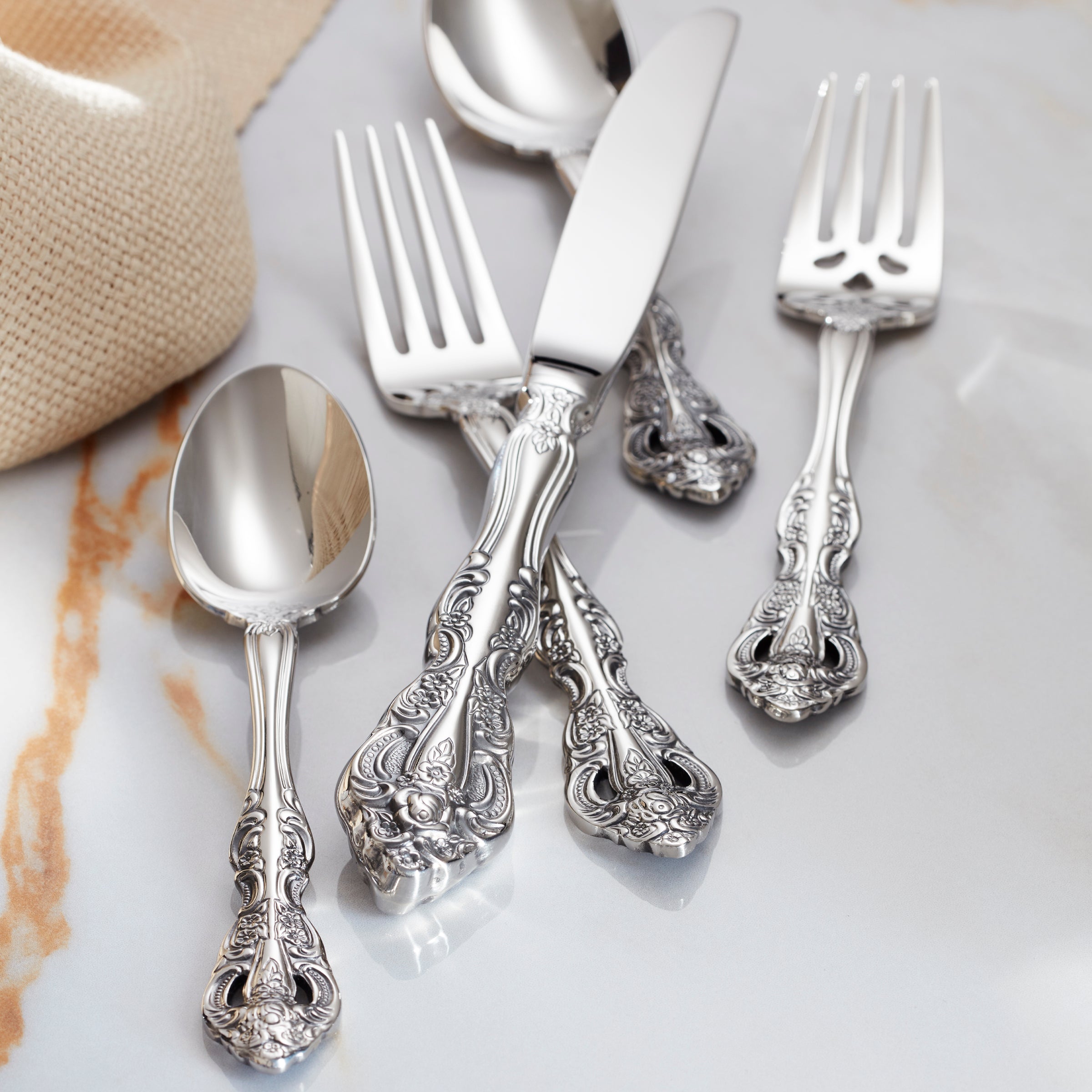 Michelangelo 5-Piece Dinnerware Set - Elegant Porcelain Plates, Bowls & Cups for Formal Dining, Entertaining & Special Occasions