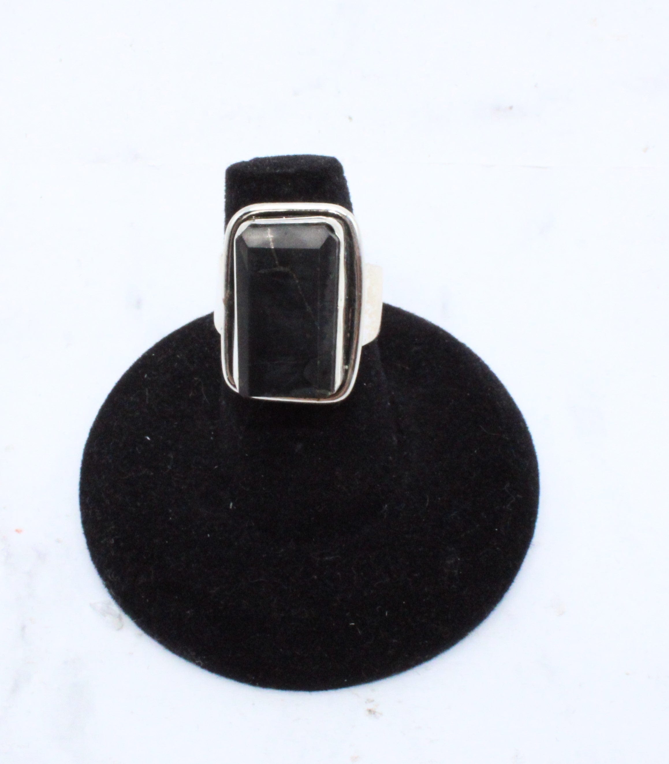 Black Onyx Ring for Women - Size 5.75 - Elegant Sterling Silver Band - Perfect for Everyday Wear, Gift Giving & Spiritual Healing Jewelry