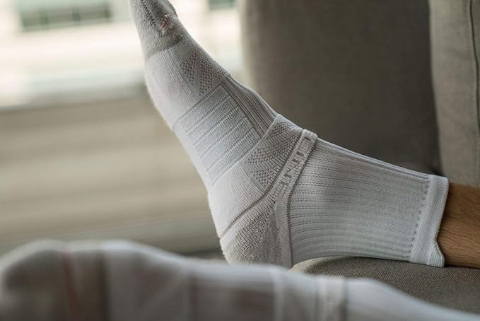 Strideline Basic Crew Socks 8-Pack - Quad-Ply Yarn Padding, Direct Compression & Zoned Cushioning for All-Day Comfort - Perfect for Running, Hiking, Workouts & Casual Wear