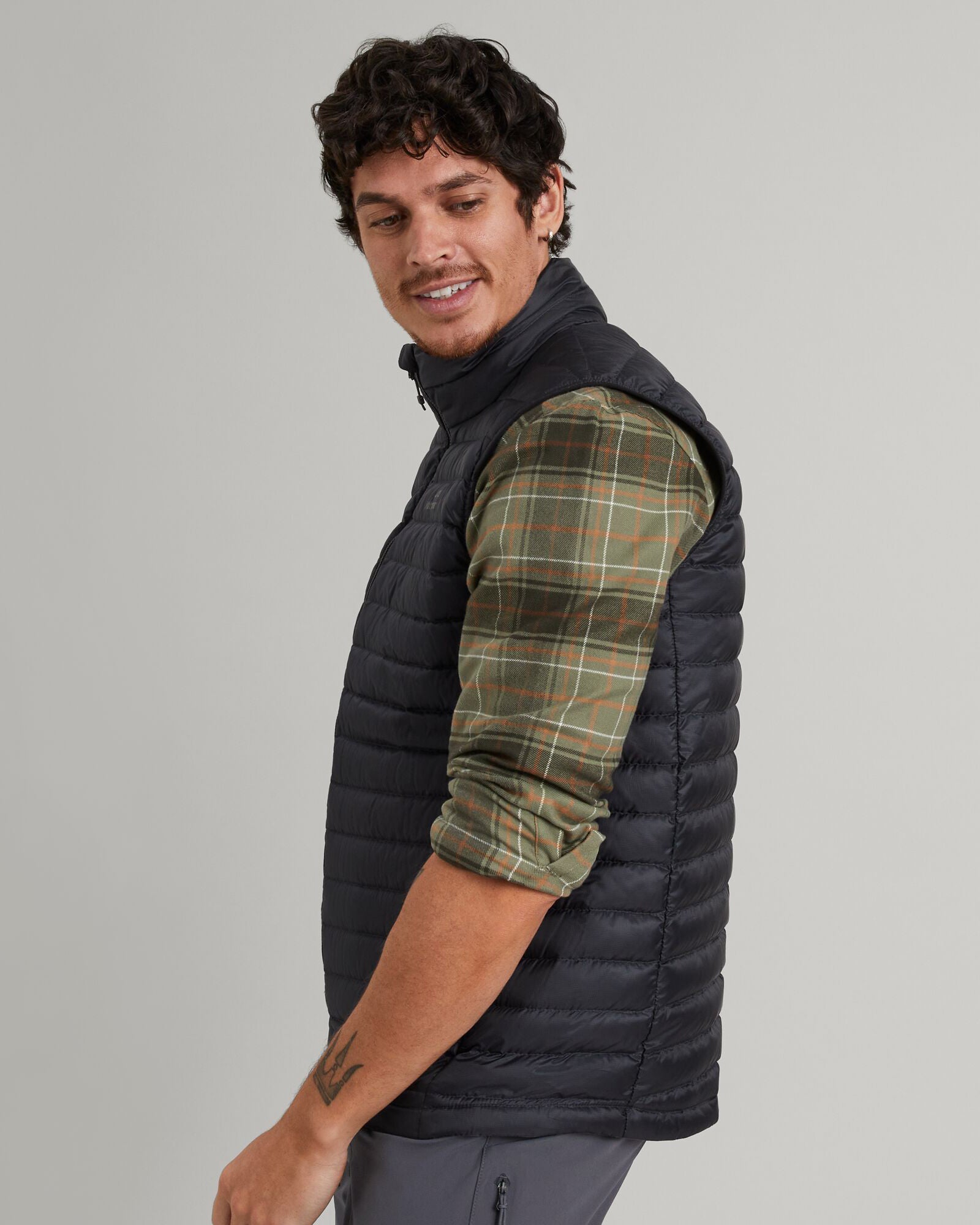 Men's Heli R Down Vest - Black Stingray Color | Lightweight Warm Puffer Jacket for Outdoor Activities, Hiking & Winter Sports