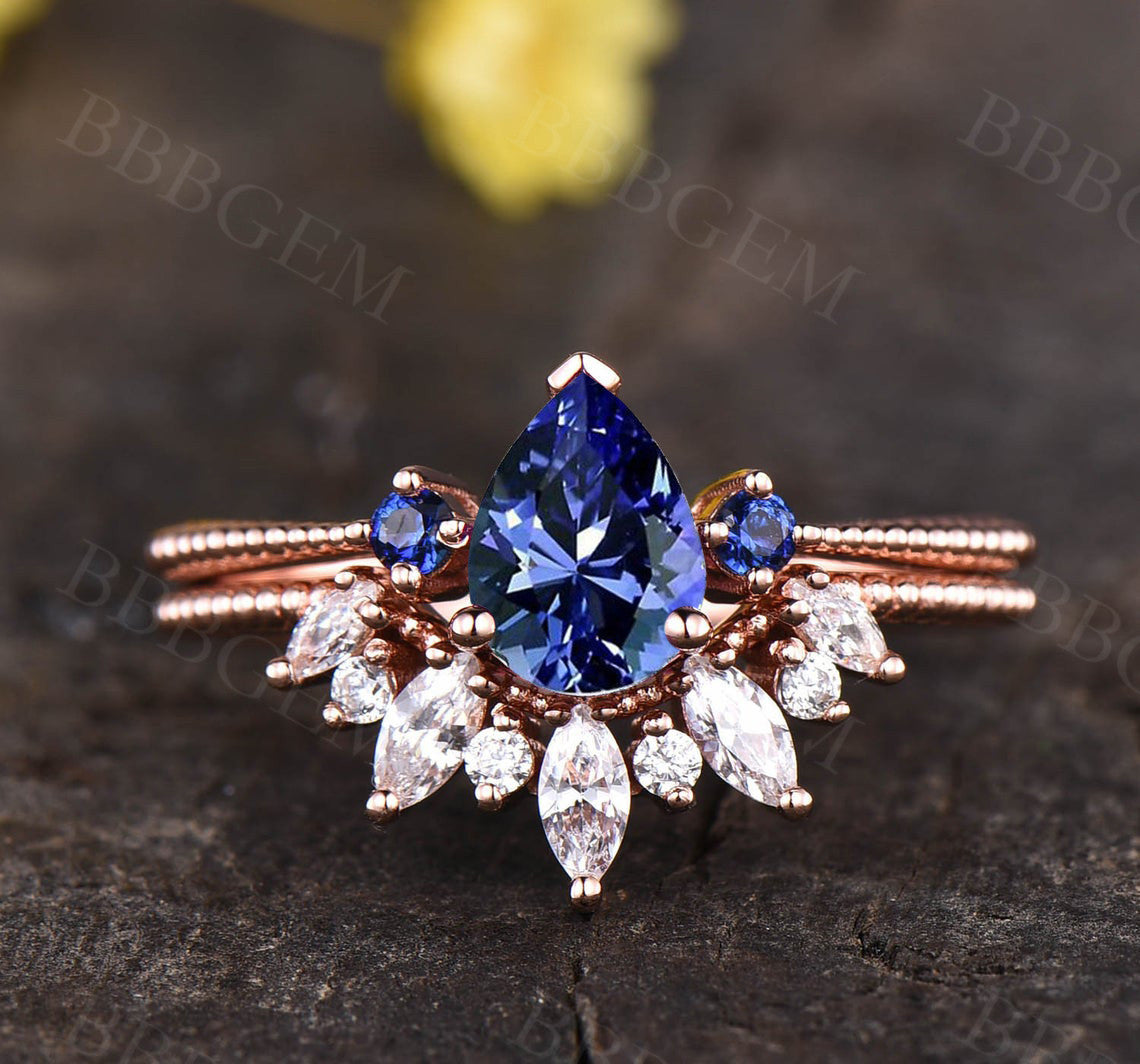 Three Stone Pear Cut Tanzanite Engagement Ring Set in 18k Gold with Moissanite Matching Band – Perfect for Proposals, Anniversaries & Bridal Jewelry