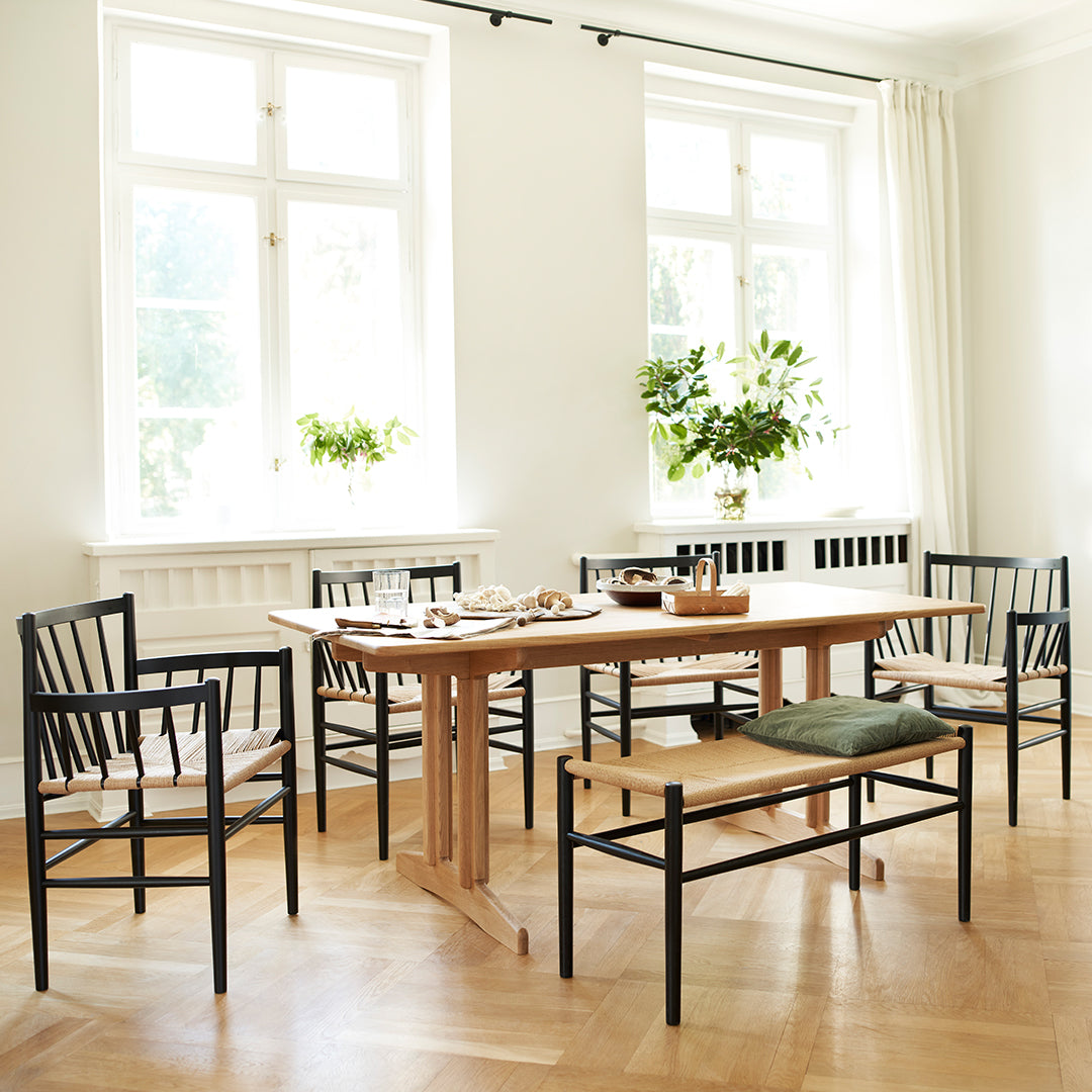 Modern C64 Shaker Rectangular Dining Table - Solid Wood Farmhouse Kitchen Table for 6-8 People - Perfect for Family Dinners, Entertaining Guests & Cozy Breakfasts