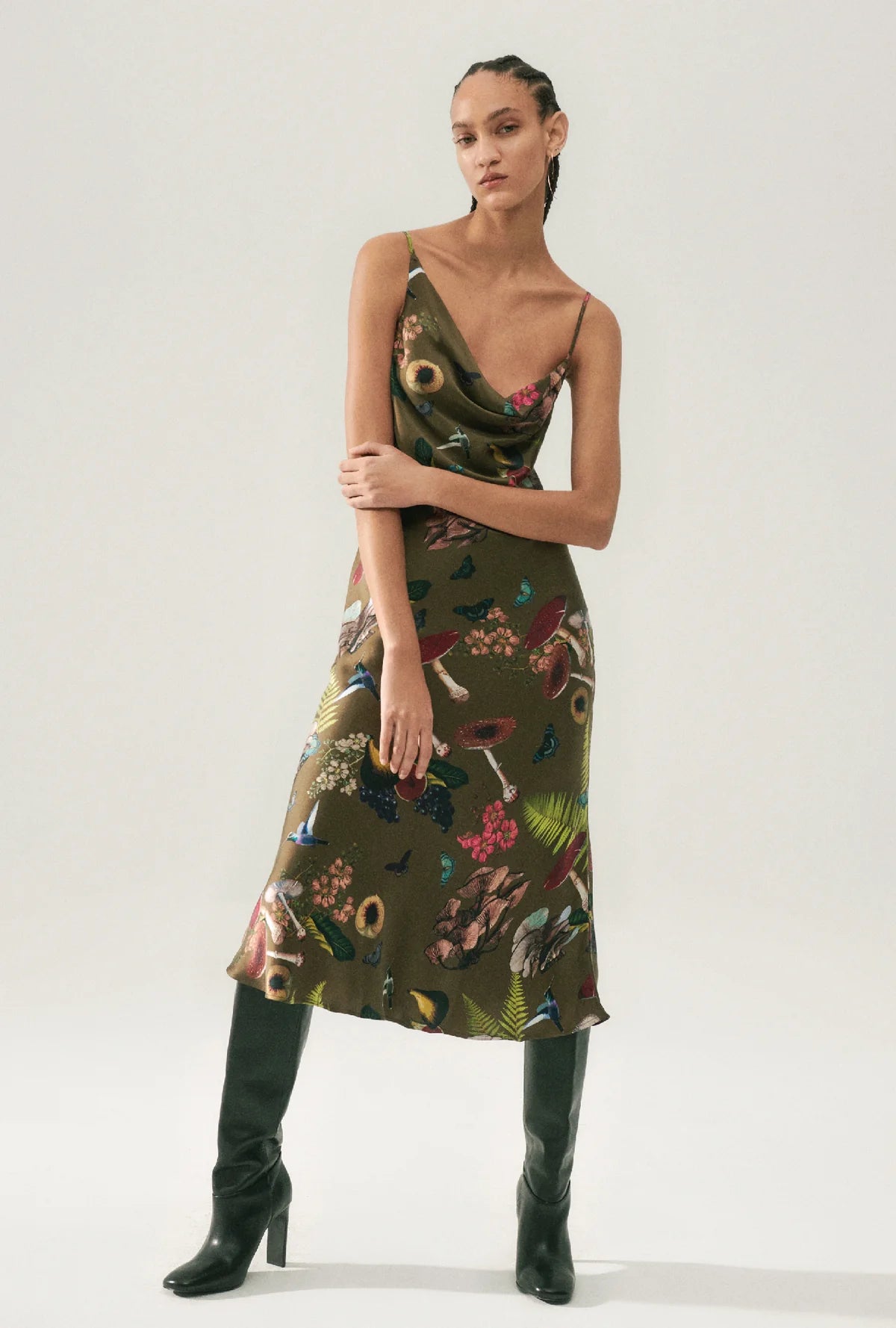 Carrie Dress Magic Mushroom Dark Earth - Stylish Boho Maxi Dress for Women, Perfect for Festivals, Parties & Casual Outings