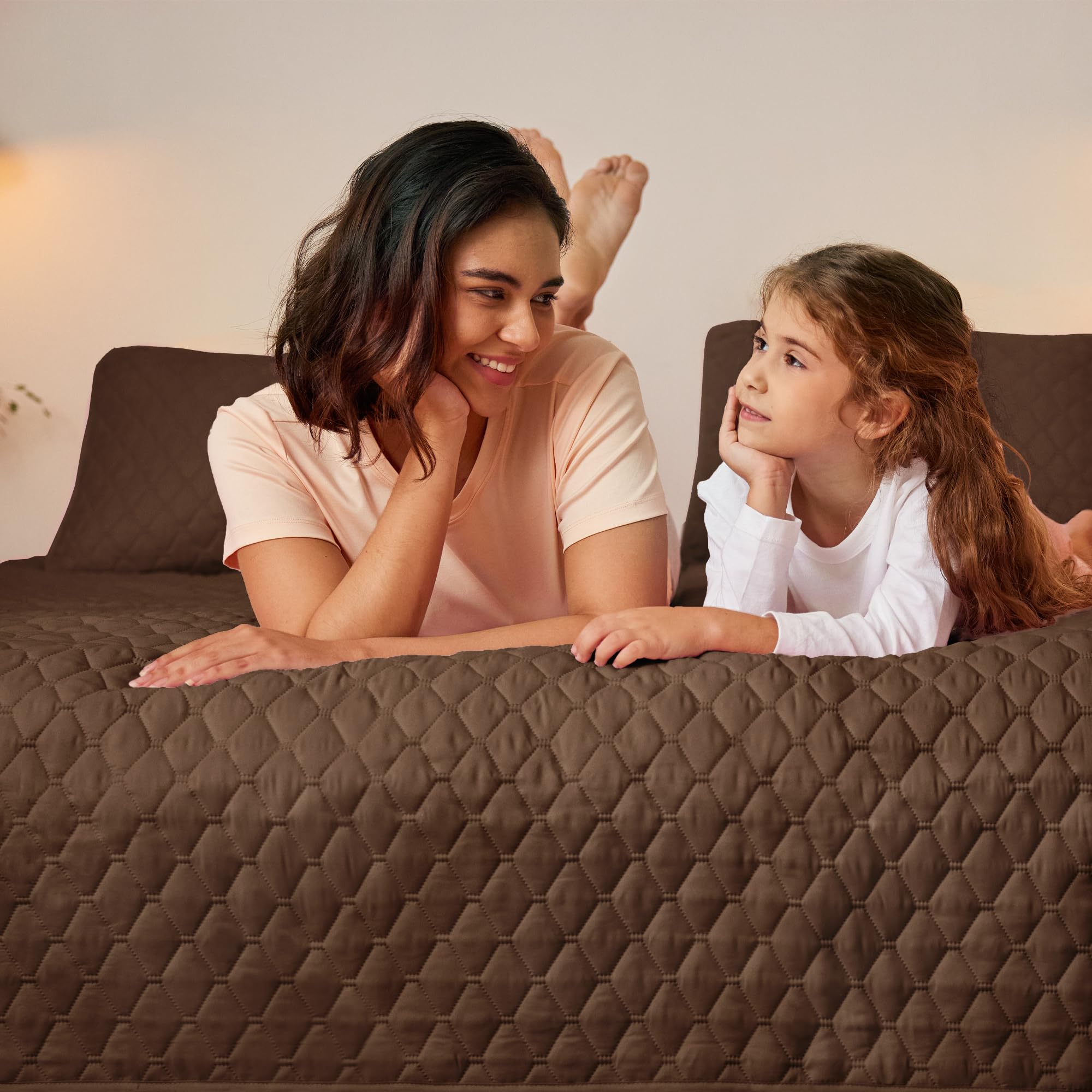Reversible Ultrasonic Full/Queen Quilt Bedding Set with Pillow Shams - Lightweight All-Season Soft Bedspread Coverlet (Chocolate Brown, 90x96 Inches) - Perfect for Master Bedrooms, Guest Rooms & Cozy Home Decor