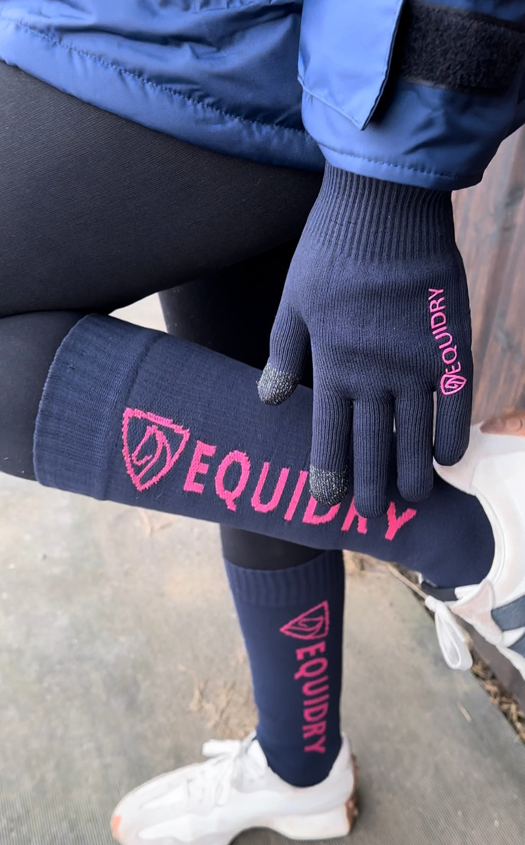 EQUIDRY Waterproof Gloves for Men & Women - Cold Weather Work Gloves, Gardening, Fishing & Outdoor Activities (Navy/Raspberry)