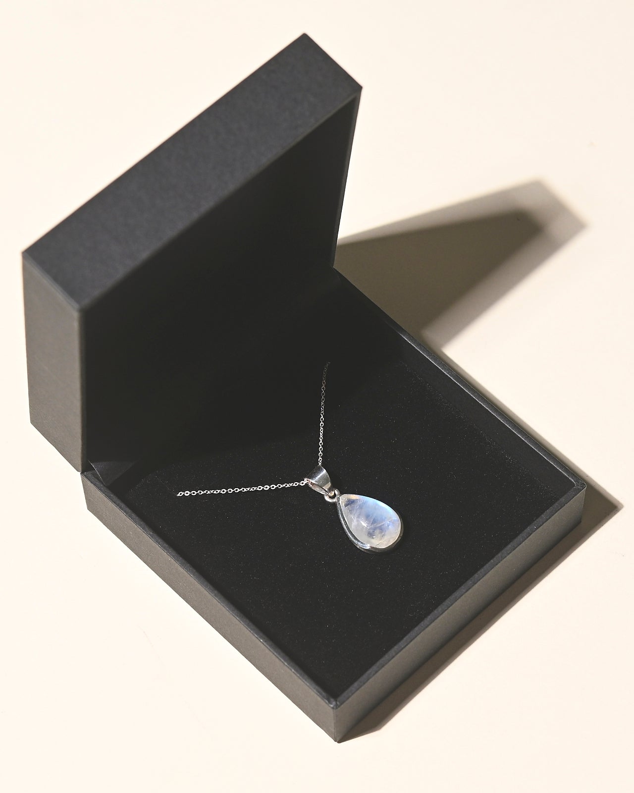 Moonstone Necklace for Women – Healing Crystal Jewelry for Meditation, Yoga & Spiritual Balance | Elegant Boho Pendant Gift