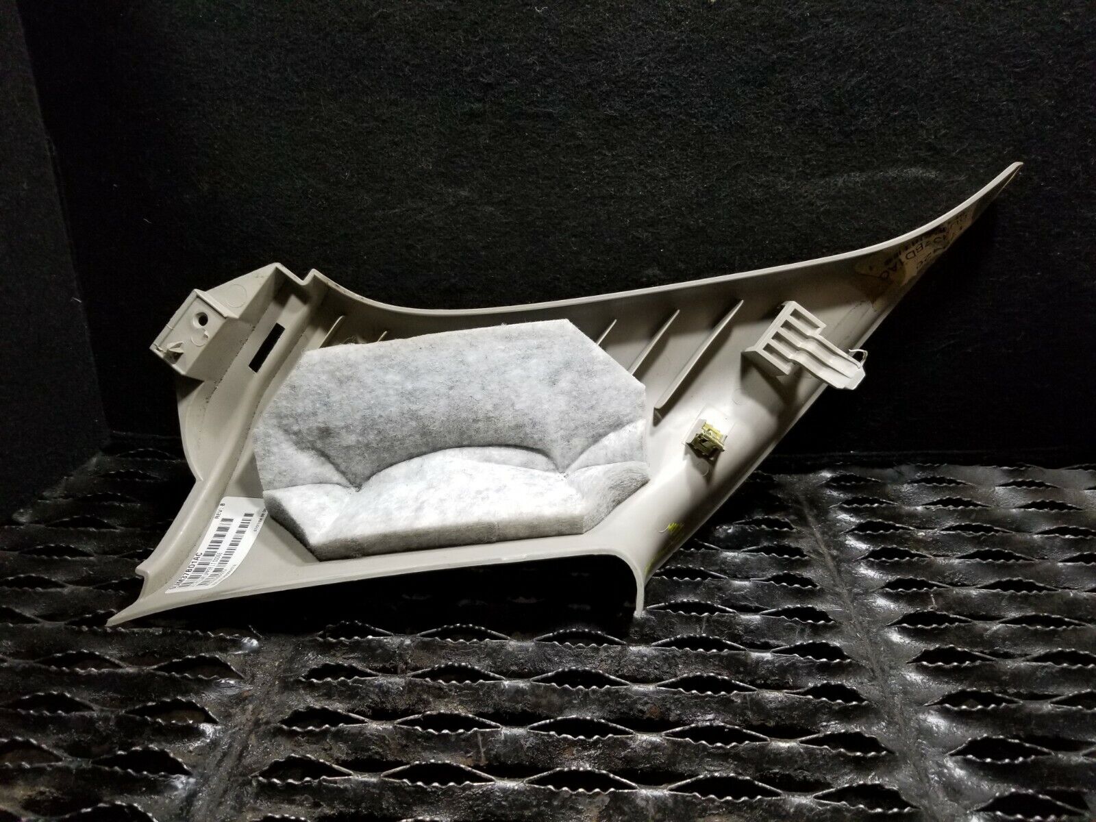 2005-2007 Dodge Magnum Left Rear C-Pillar Trim Cover - OEM Replacement Part - Perfect for Interior Restoration & Car Customization