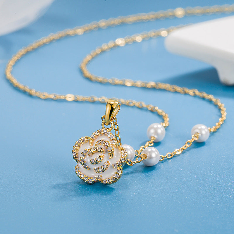 Elegant Classic Pearl Flower Pendant Chain Necklace for Women | HN2739 | Perfect for Weddings, Parties & Special Occasions