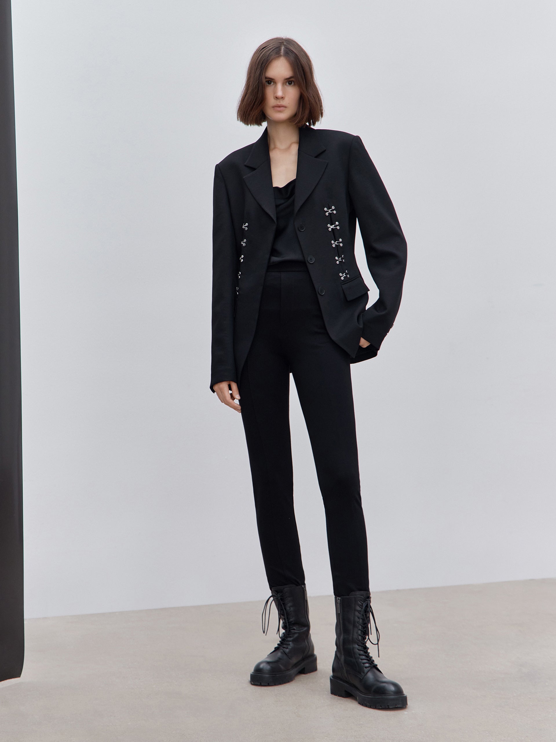 Stylish Lapel Structured Blazer for Women - Elegant Formal Office Wear & Business Attire | Perfect for Work, Interviews, and Professional Events