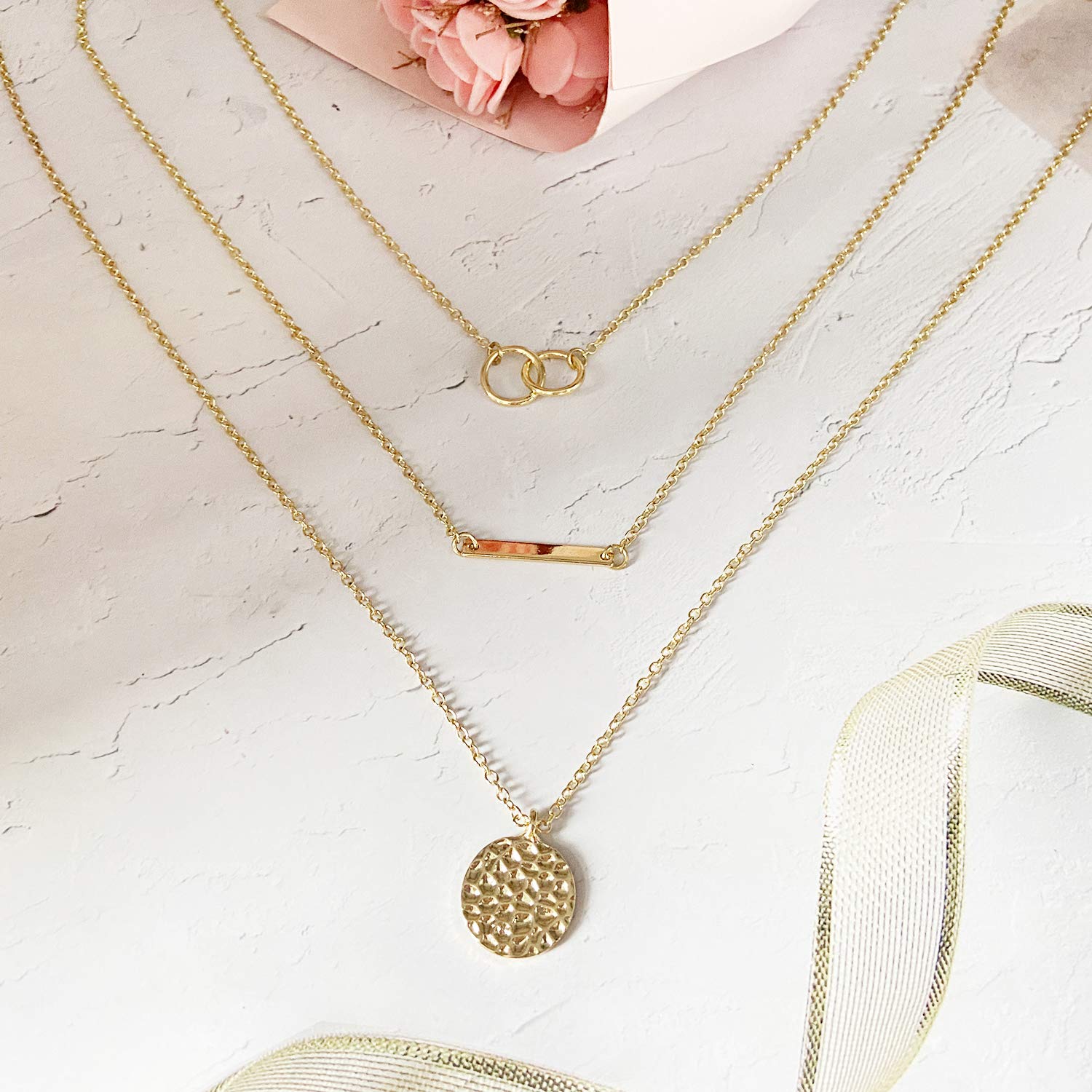 YANCHEN Women's Layered Necklace Set - Dainty Stackable Chain Necklaces with Charms, Trendy Jewelry Gift for Christmas, Birthday & Stocking Stuffers - Perfect for Everyday Wear, Date Nights & Special Occasions