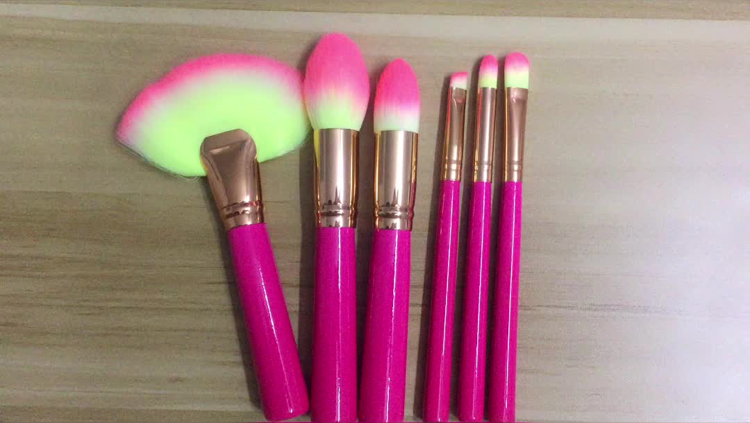 Professional Cosmetic Makeup Brushes Set - Soft Synthetic Bristles for Foundation, Blush, Eyeshadow & Contouring - Perfect for Everyday Makeup & Professional Makeup Artists