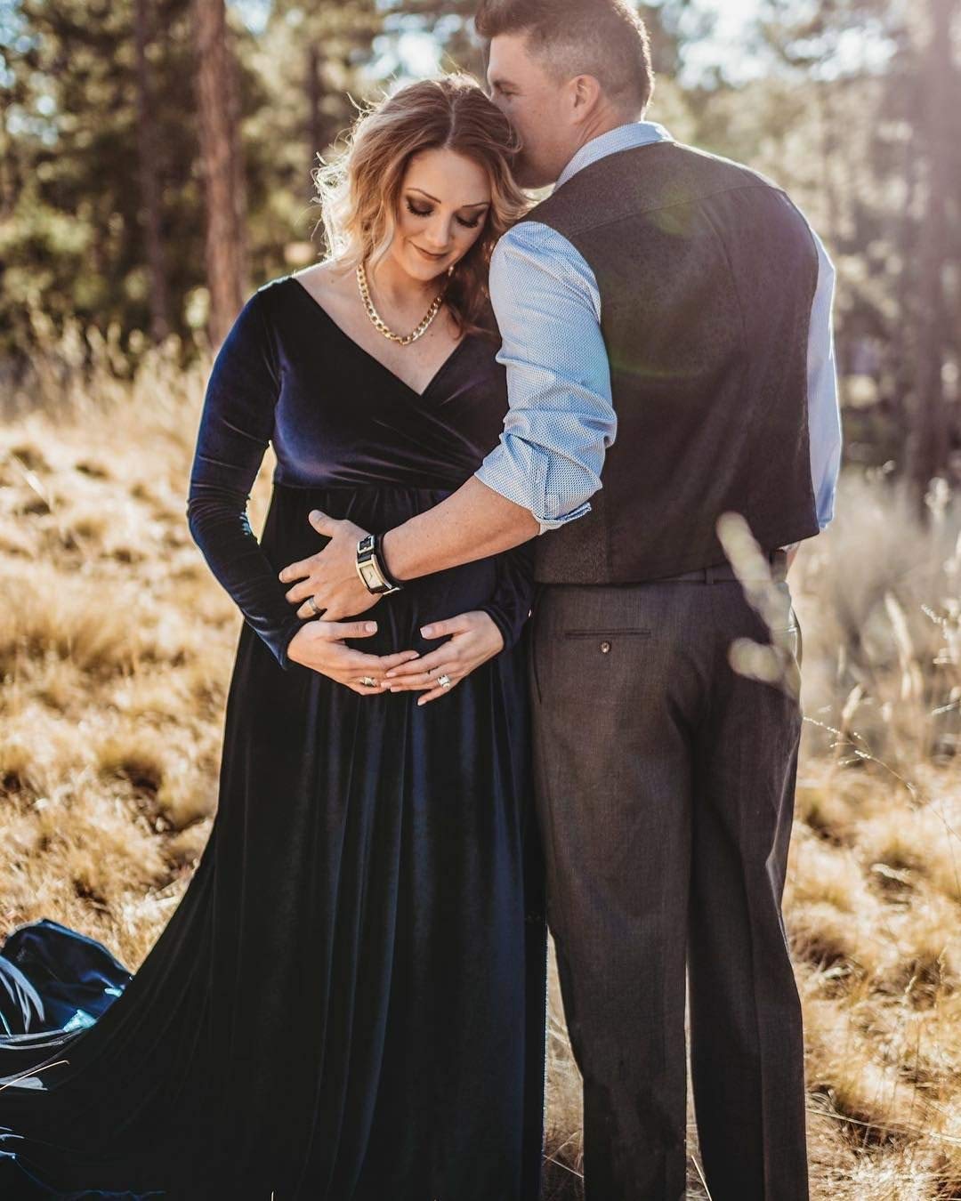 Elegant Velvet Bodycon Maternity Dress for Baby Shower, Wedding Guest & Cocktail Parties - Stretchy Formal Photoshoot Dress for Pregnant Women - Perfect for Special Occasions & Evening Events