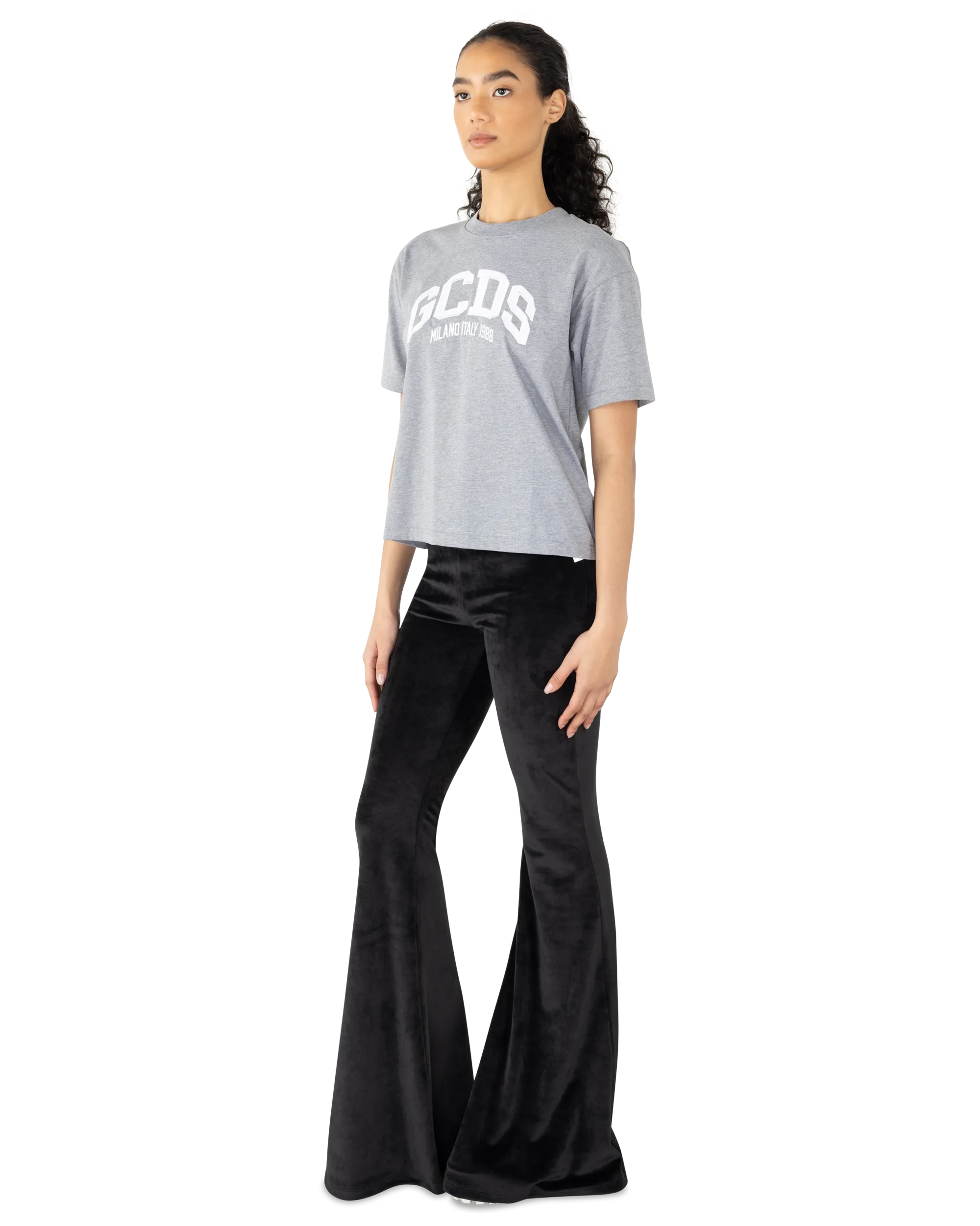 Comfortable Lounge Logo T-Shirt for Men & Women - Soft Cotton Casual Tee for Relaxing at Home, Lounging, or Running Errands