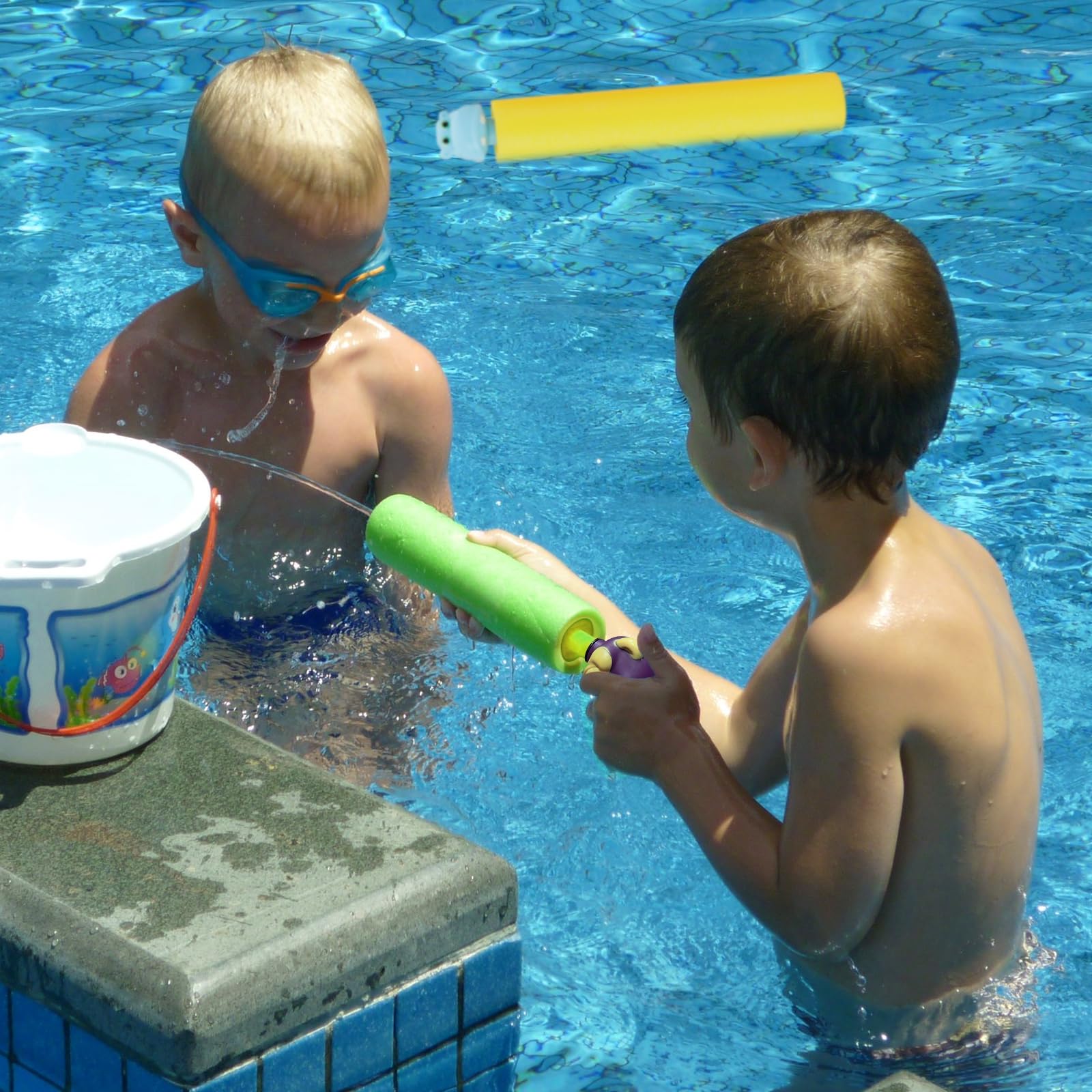 4-Pack Super Soaker Water Blaster Guns for Kids - Long Range 40FT Outdoor Pool Squirt Toys - Fun Summer Water Games for Beach, Backyard & Pool Parties