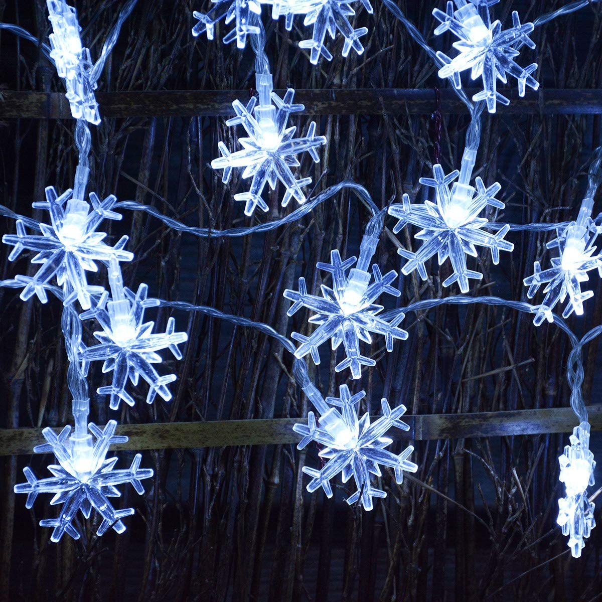 Toylord 19.6ft Snowflake Christmas String Lights - 40 LED Battery Operated Waterproof Fairy Lights for Indoor Outdoor Holiday Decor - Perfect for Xmas Tree, Garden, Patio, Bedroom & Party Decorations (White)