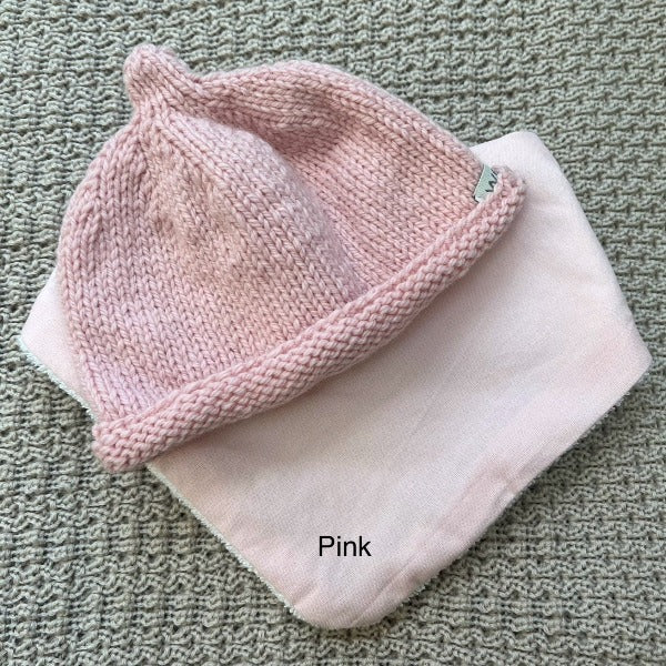 Adorable Baby Dribble Bib and Beanie Set - Soft Cotton Drool Bibs & Cute Knit Hat for Newborns & Infants - Perfect for Feeding, Playtime & Photo Shoots