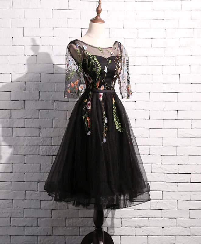 Elegant Black Tulle Short Prom Dress for Homecoming - Perfect for School Dances, Parties & Special Occasions