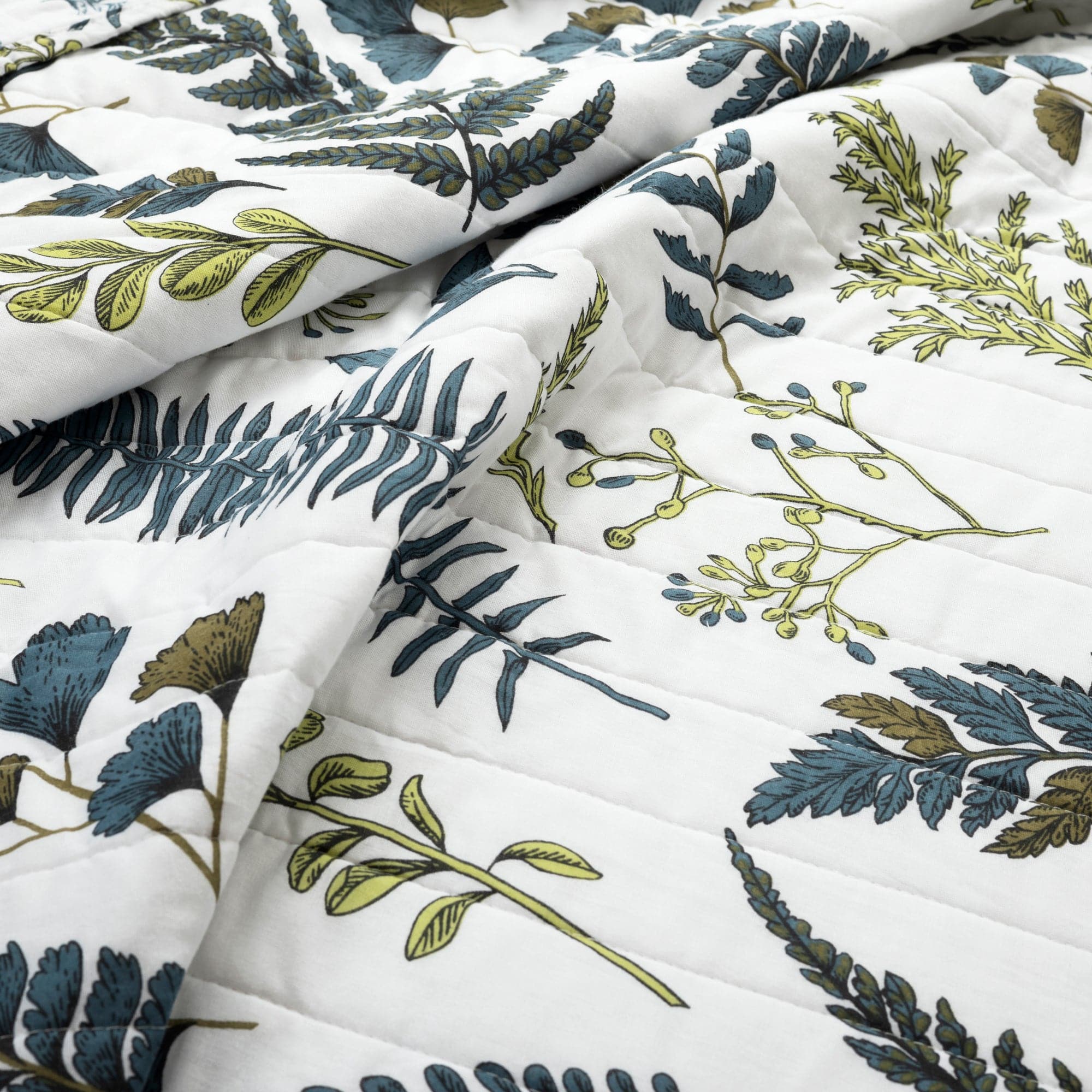 Premium Devonia 100% Cotton All-Over Print Quilt 3-Piece Bedding Set - Soft Breathable Comforters for Bedroom, Guest Room & Dorm Decor
