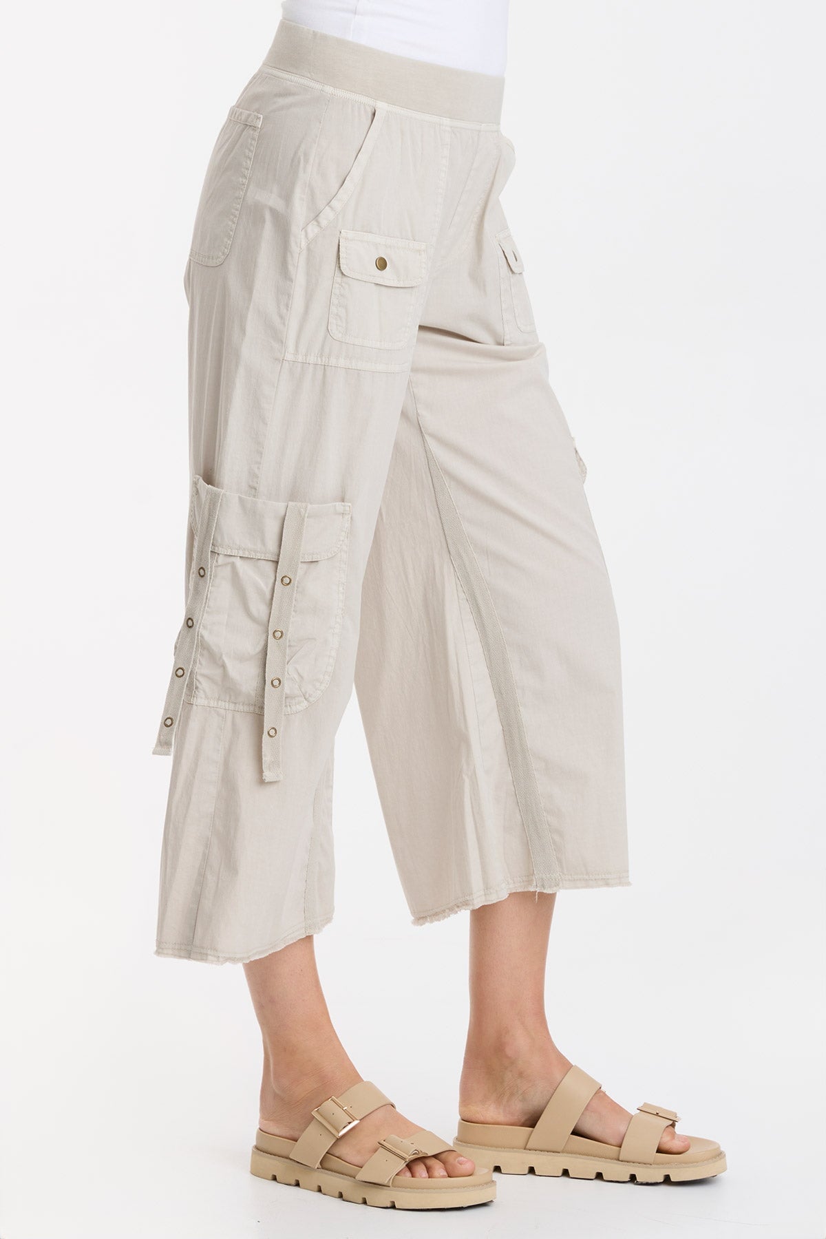 Femke Brio Poplin Cargo Crop Pants for Women - High Waisted Casual Shorts with Pockets | Perfect for Summer Outfits, Travel & Streetwear Fashion