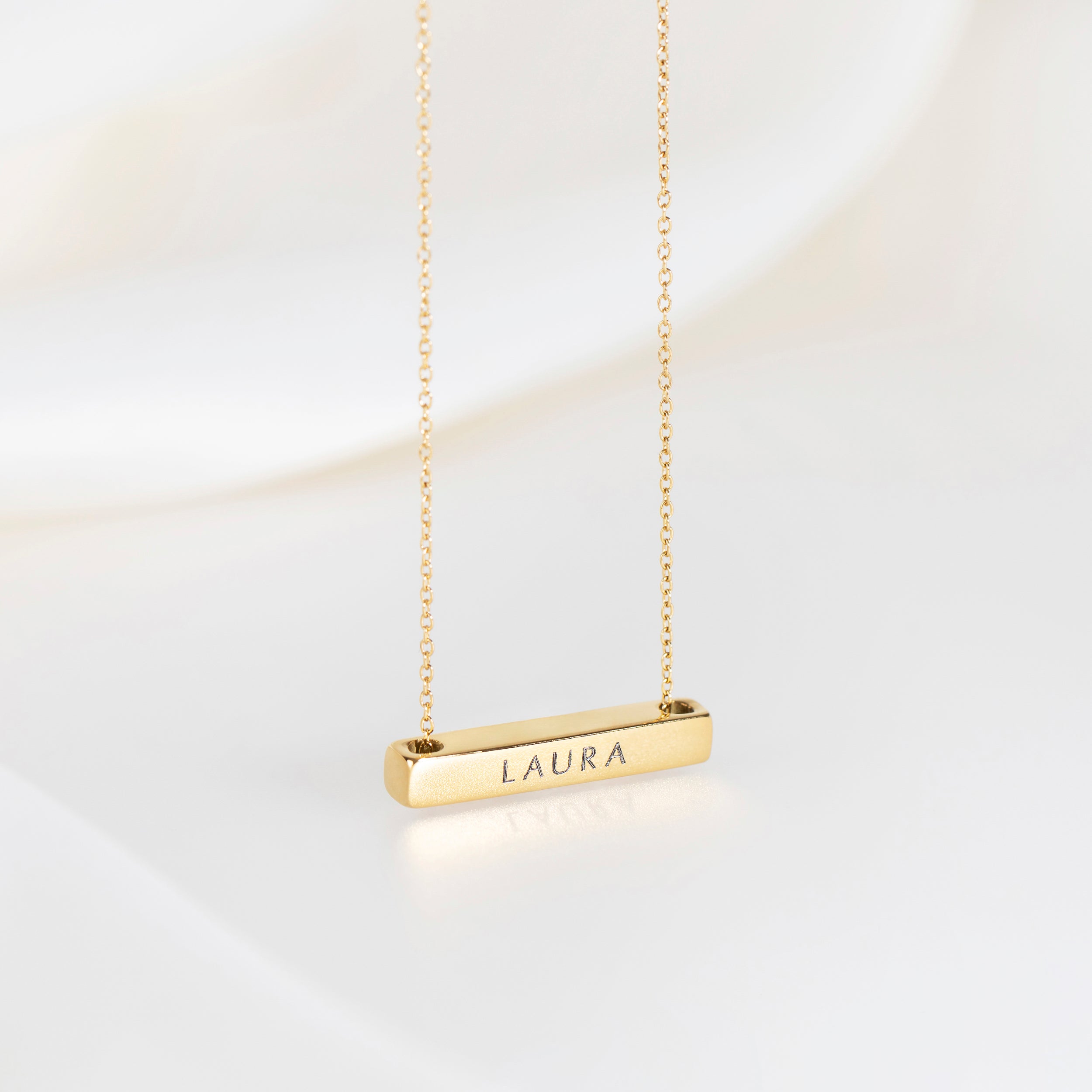 3cm Gold Horizontal Letter Bar Necklace - Personalized Nameplate Jewelry for Women, Gift for Her, Everyday Wear & Special Occasions